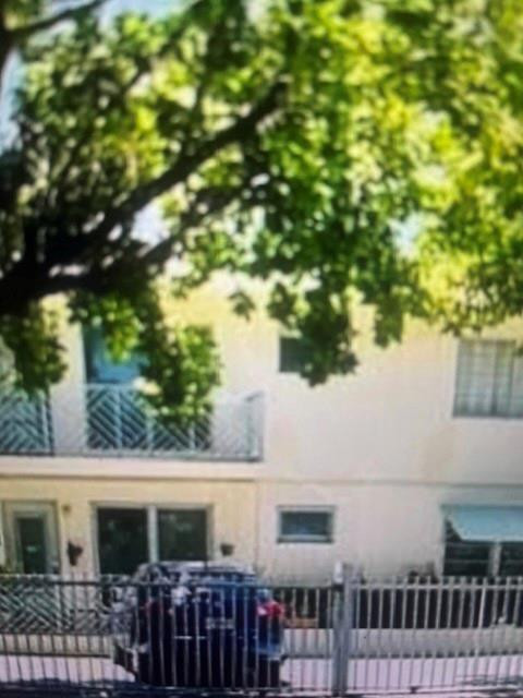 Eastview House - Residential