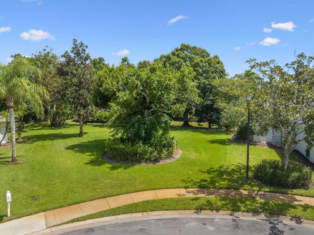 3745 8th Lane Lane
