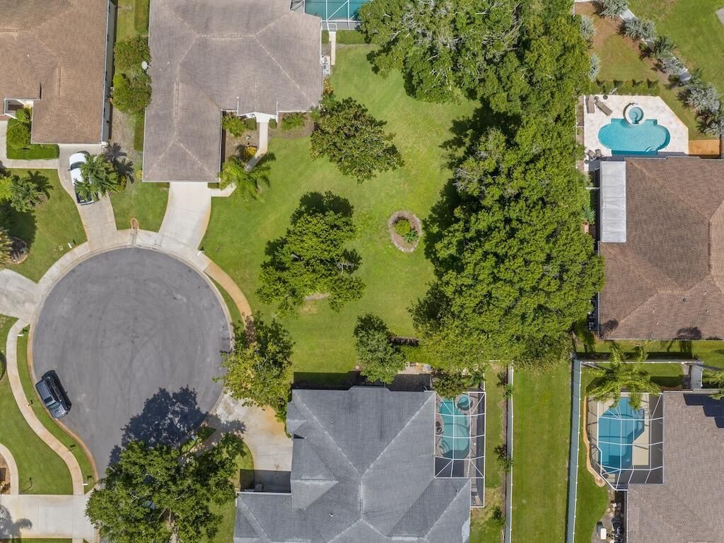 Photo of 3745 8th Ln, Vero Beach, FL 32960 (MLS # R11110657)