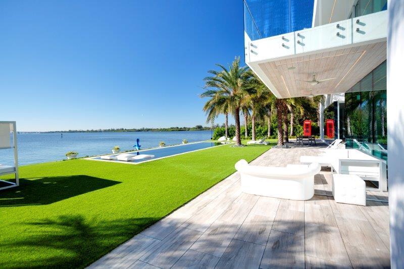 IBIS ISLE - Residential