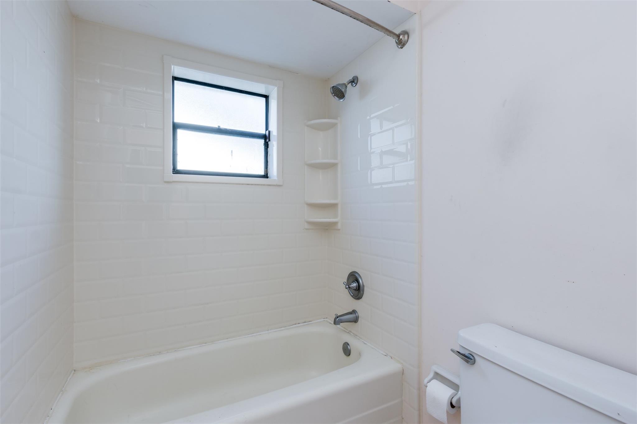 Guardian Estates 81-41 B - Residential