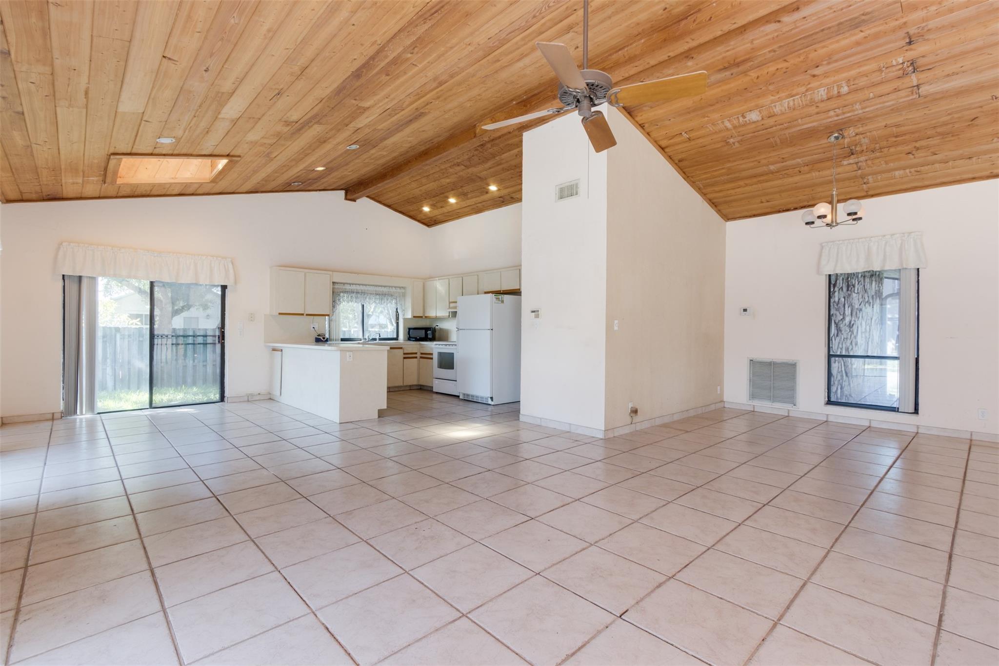 Guardian Estates 81-41 B - Residential