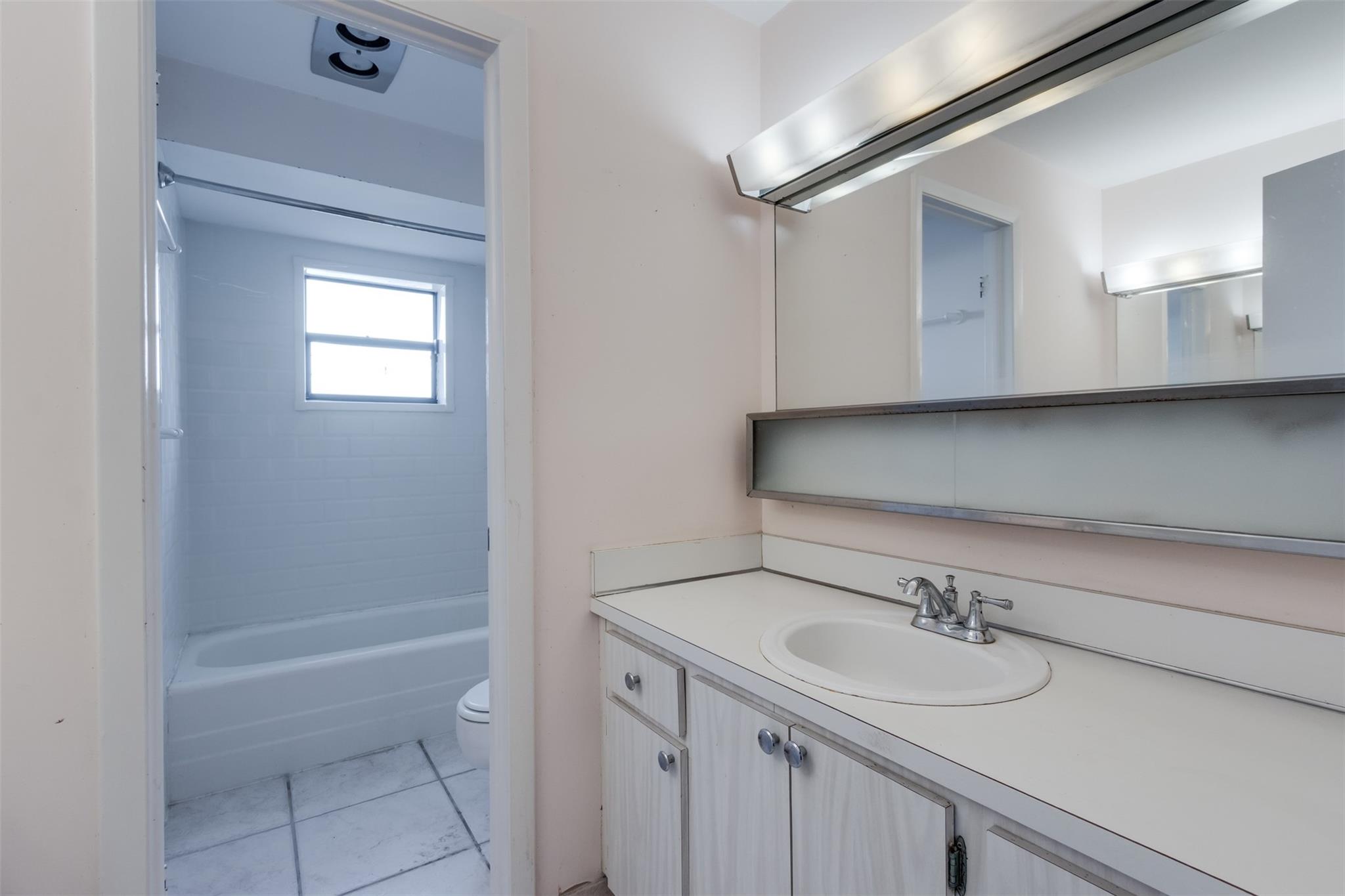 Guardian Estates 81-41 B - Residential