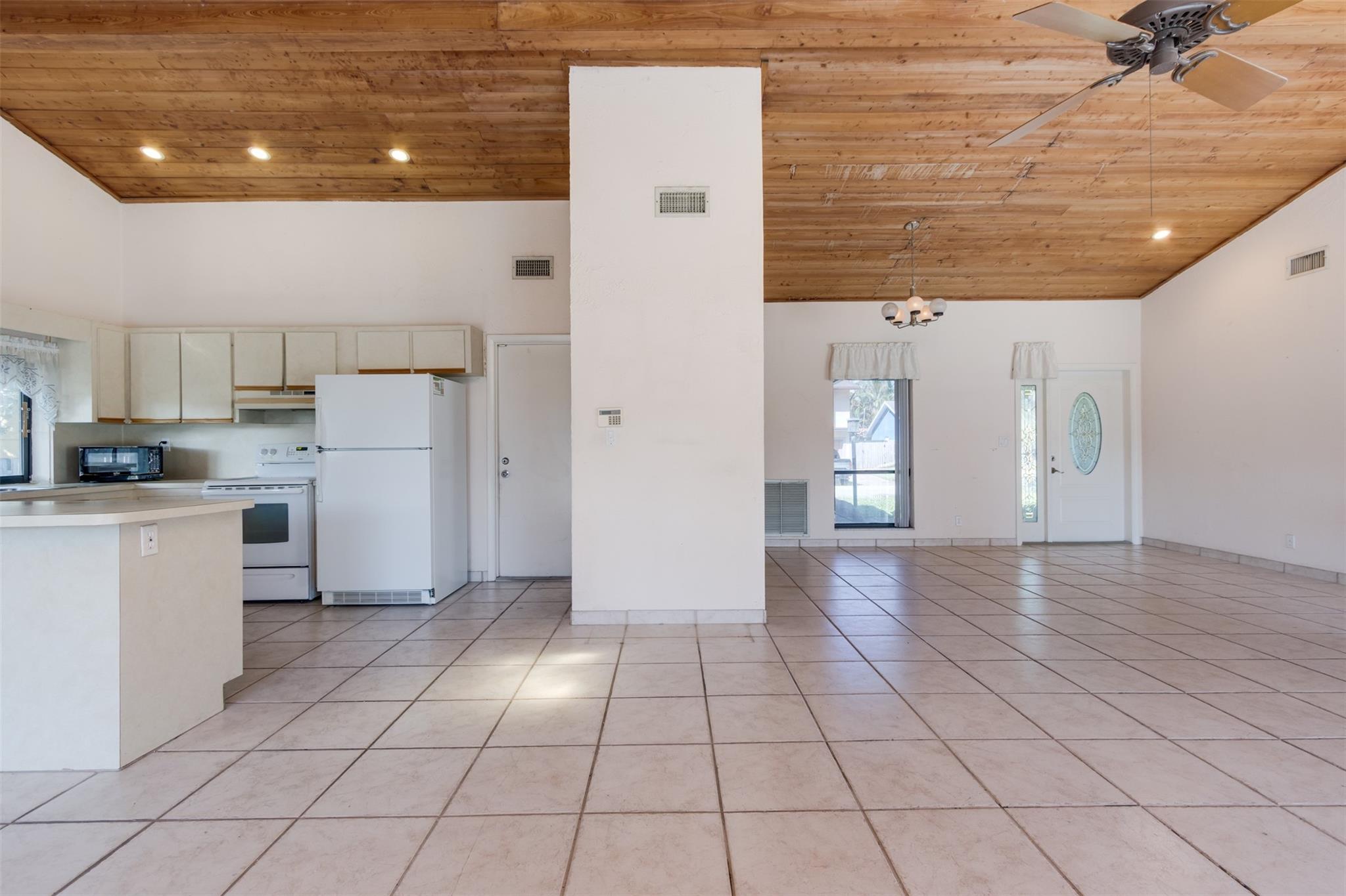 Guardian Estates 81-41 B - Residential