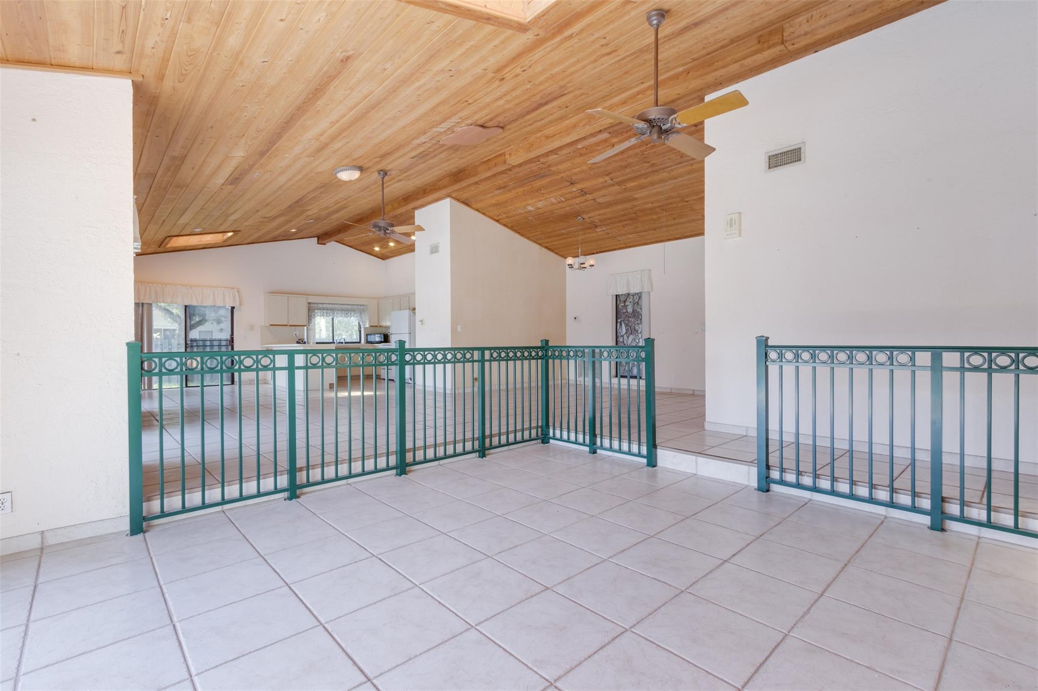 Guardian Estates 81-41 B - Residential