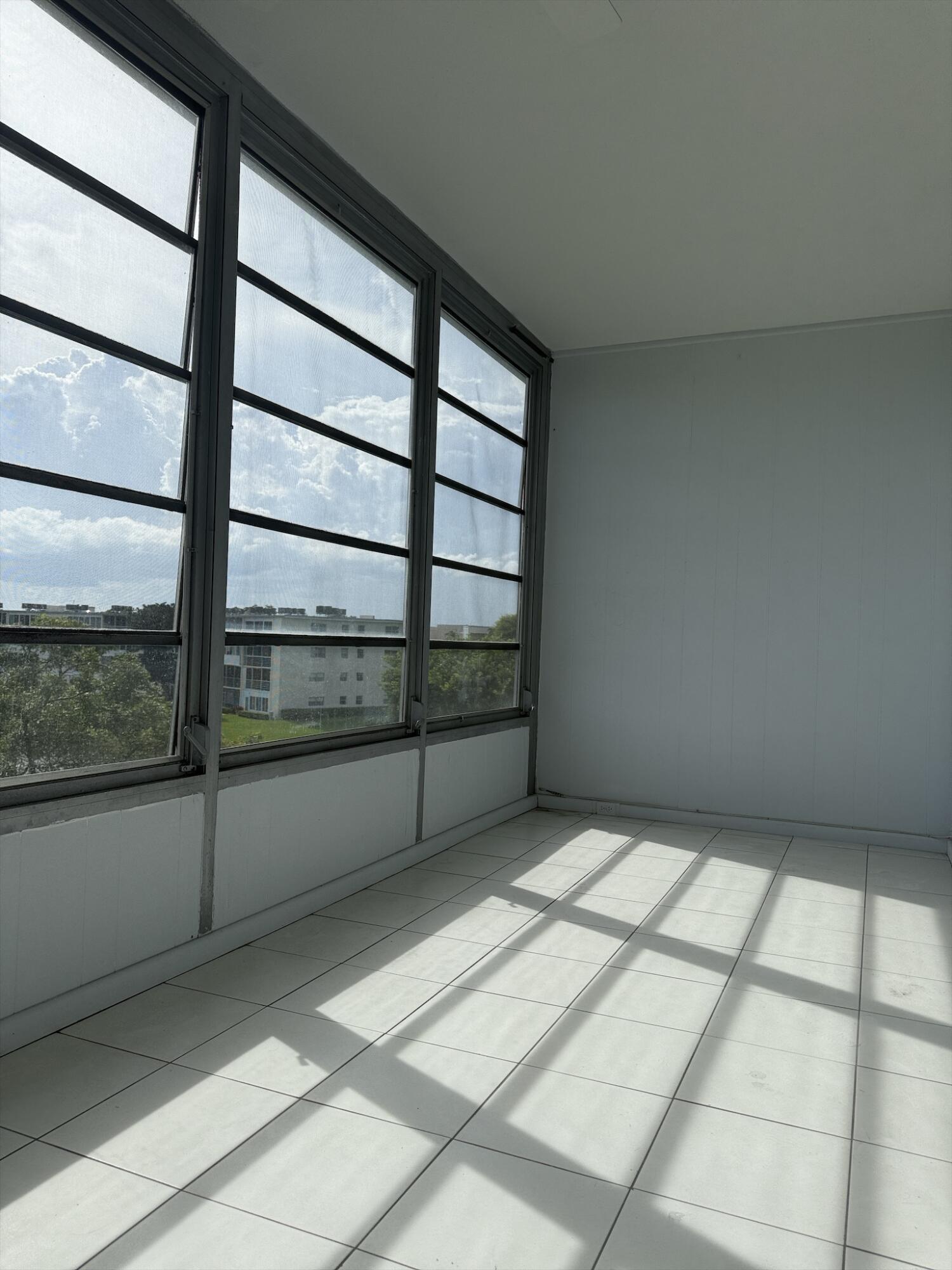 CENTURY VILLAGE BOCA RATON - Residential Lease