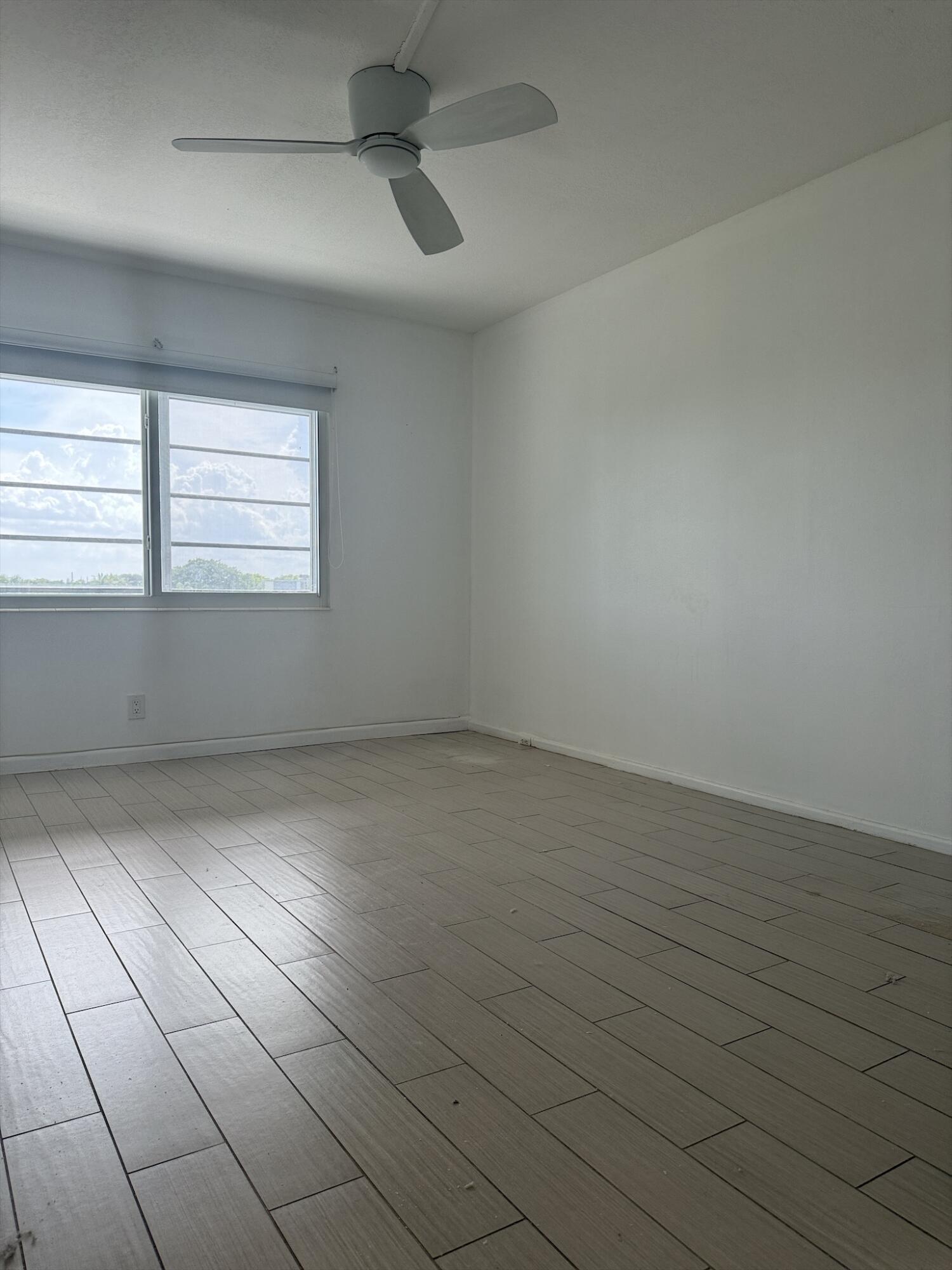 CENTURY VILLAGE BOCA RATON - Residential Lease