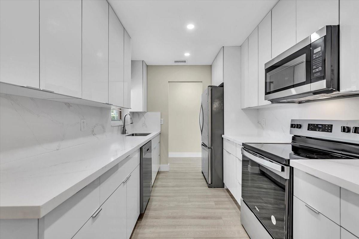 1204 Wynnewood Dr