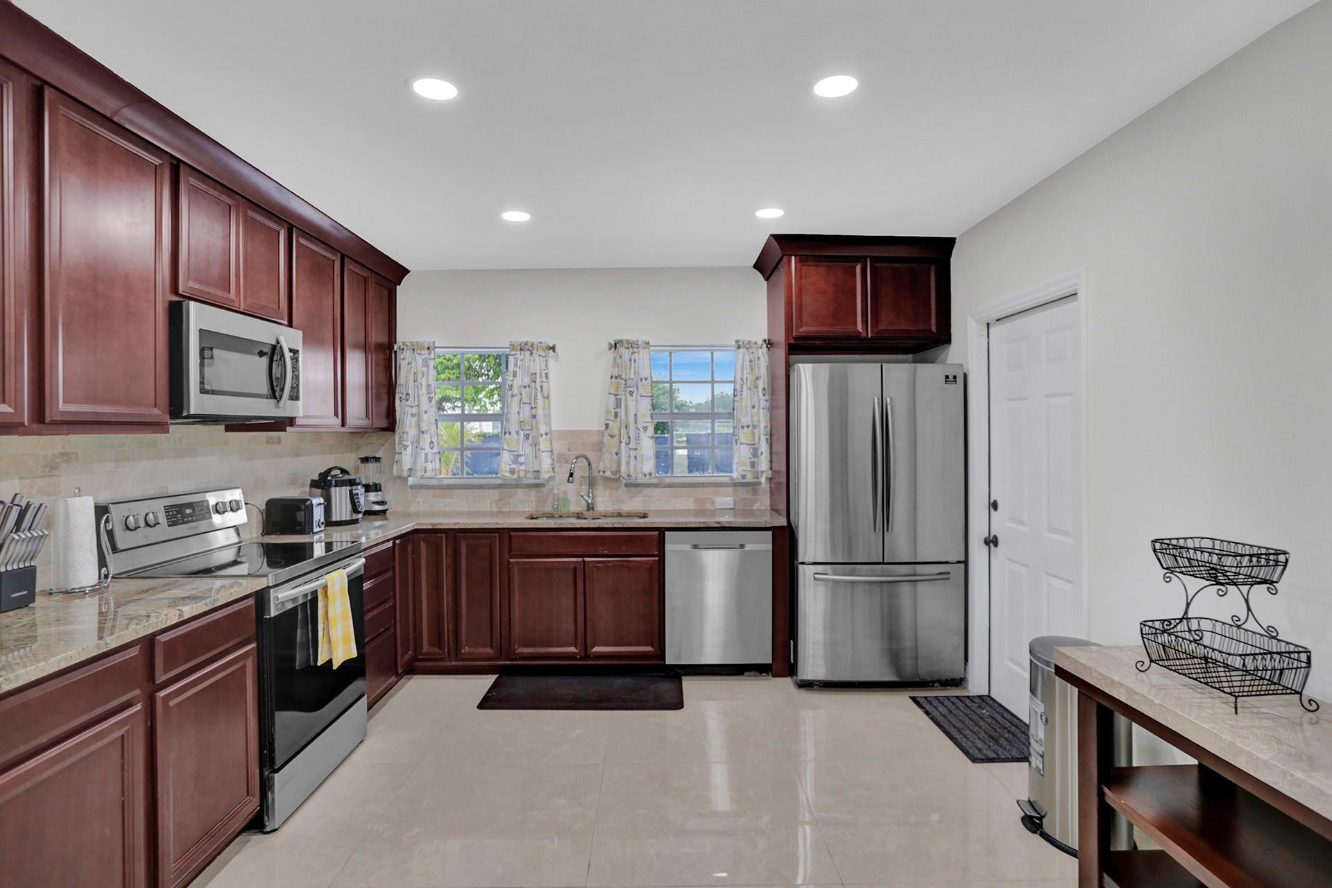 BISC GARDENS SEC F PT 1 - Residential