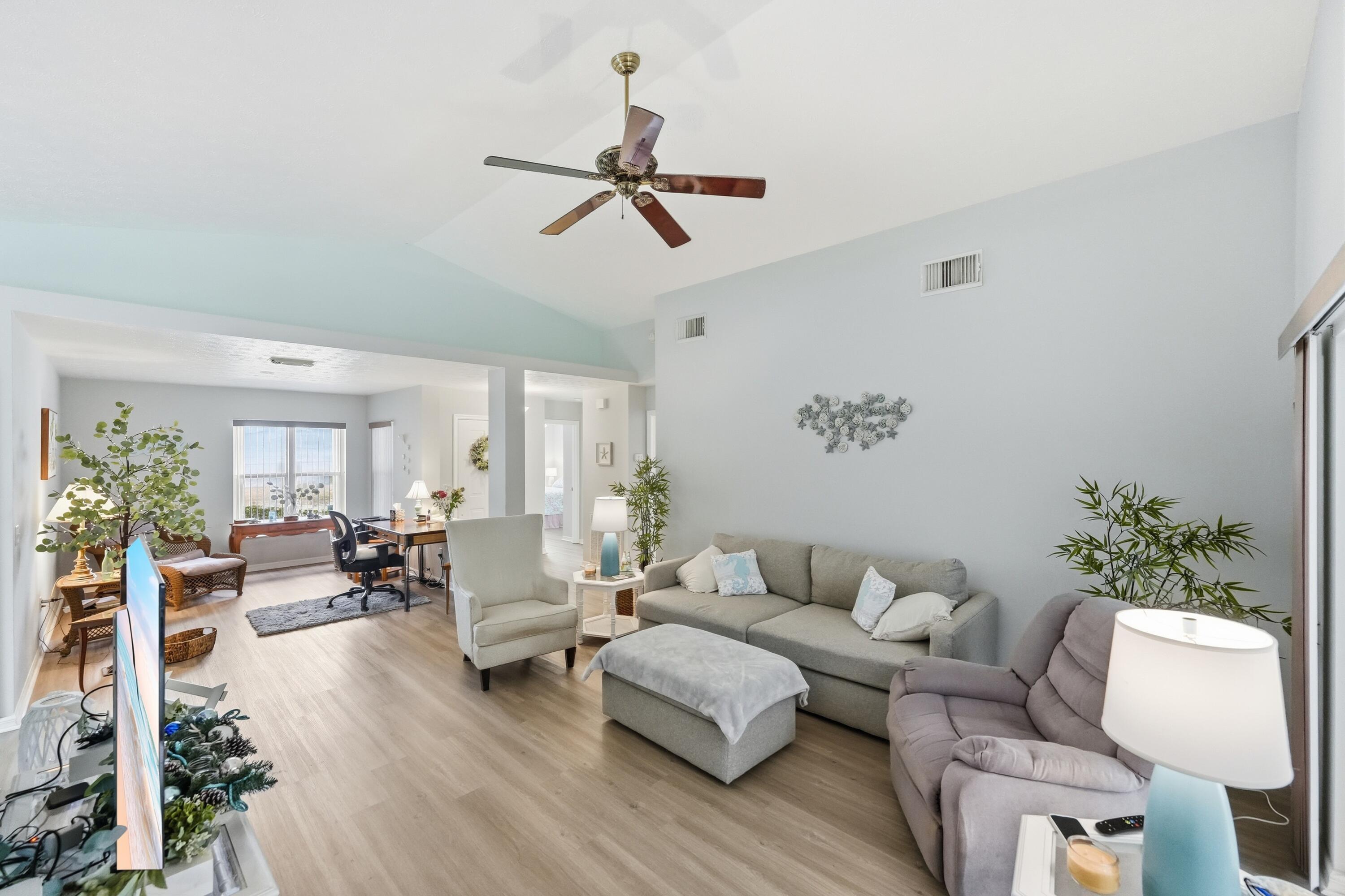 SPANISH LAKES FAIRWAYS NE PHASE - Residential