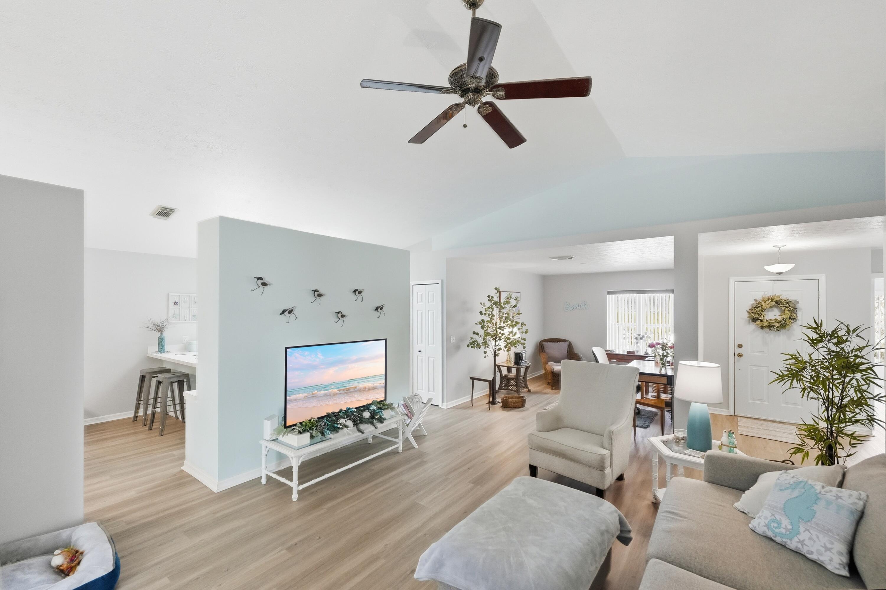 SPANISH LAKES FAIRWAYS NE PHASE - Residential