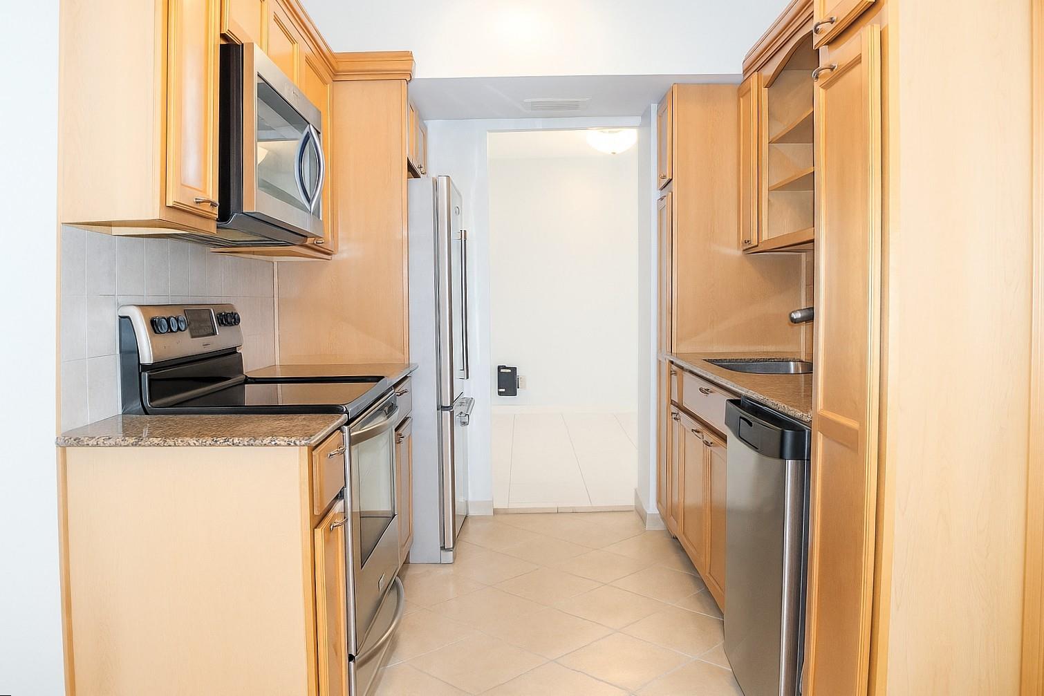 4330 Hillcrest Dr 506