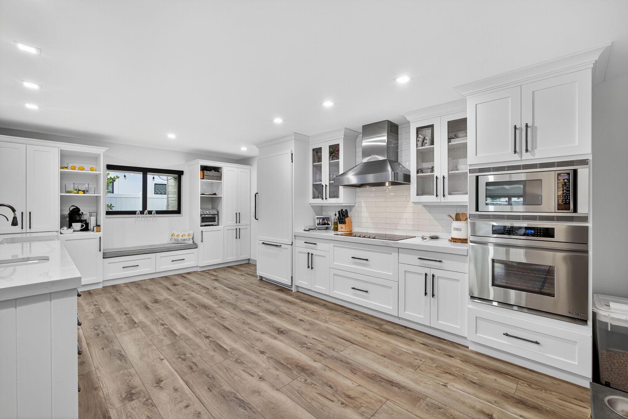 COUNTRY CLUB POINT - Residential Lease