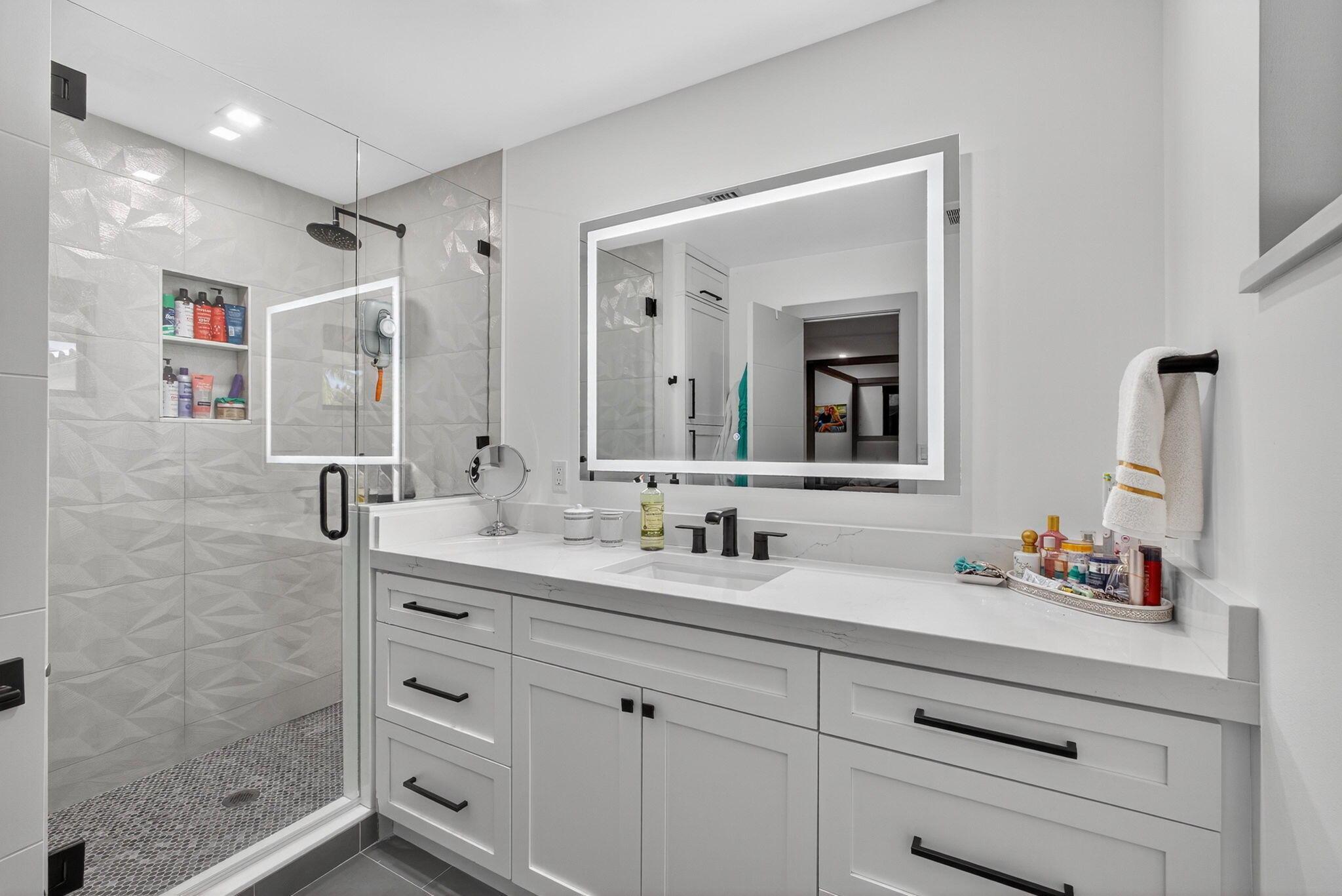 COUNTRY CLUB POINT - Residential Lease