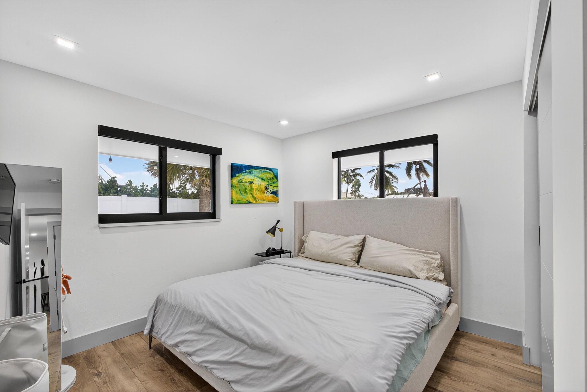 COUNTRY CLUB POINT - Residential Lease