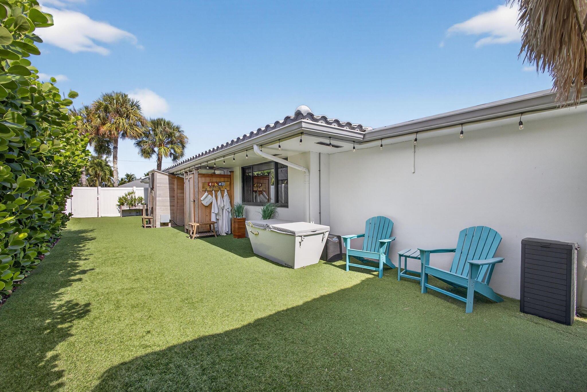 COUNTRY CLUB POINT - Residential Lease