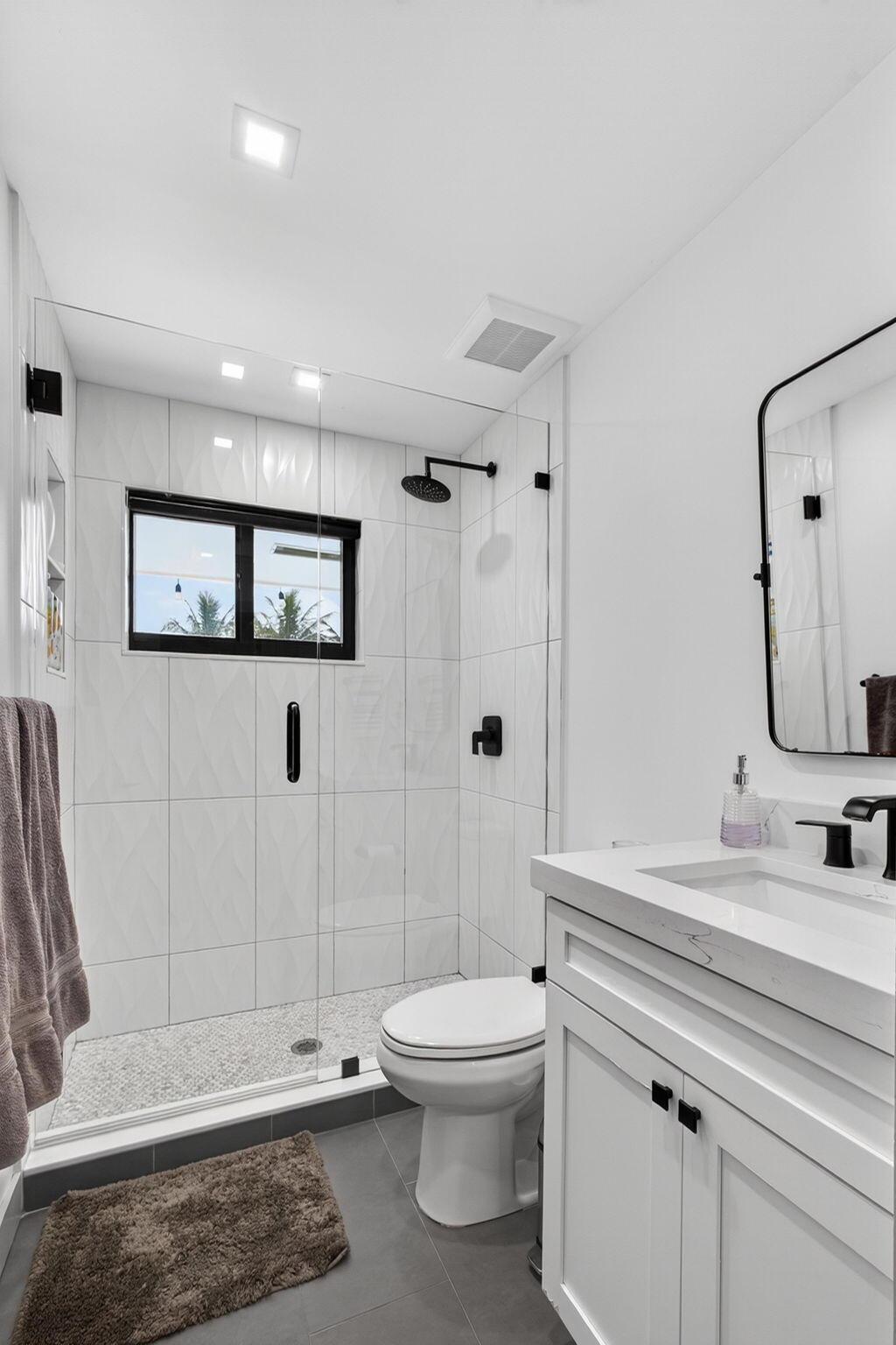 COUNTRY CLUB POINT - Residential Lease