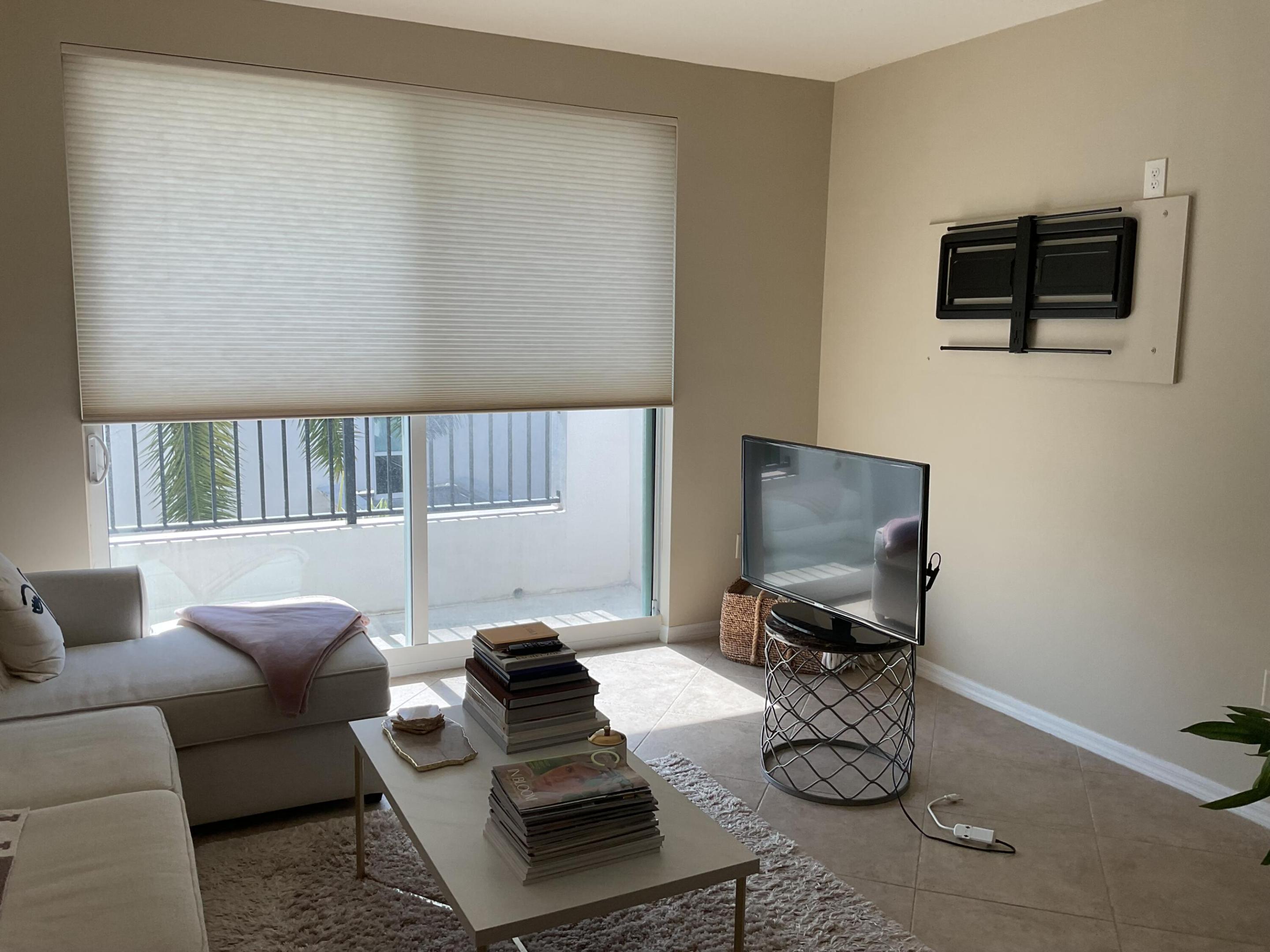 2401 NE 65TH Street 508