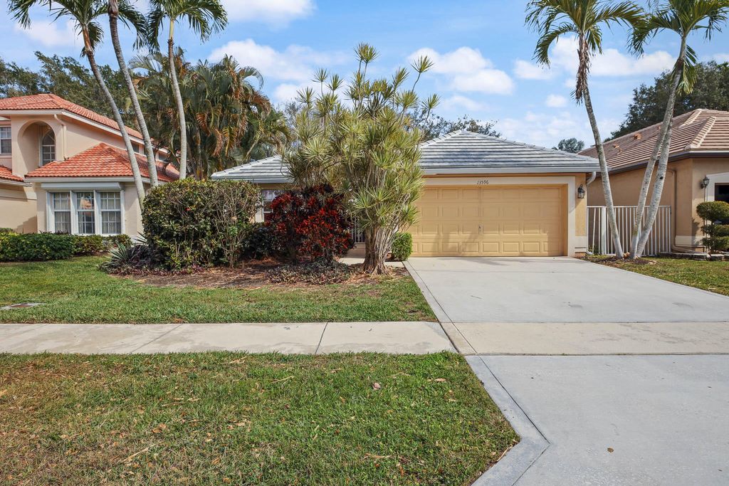 Photo of 13596 Weyburne Drive, Delray Beach, FL 33446 (MLS # R11167839)