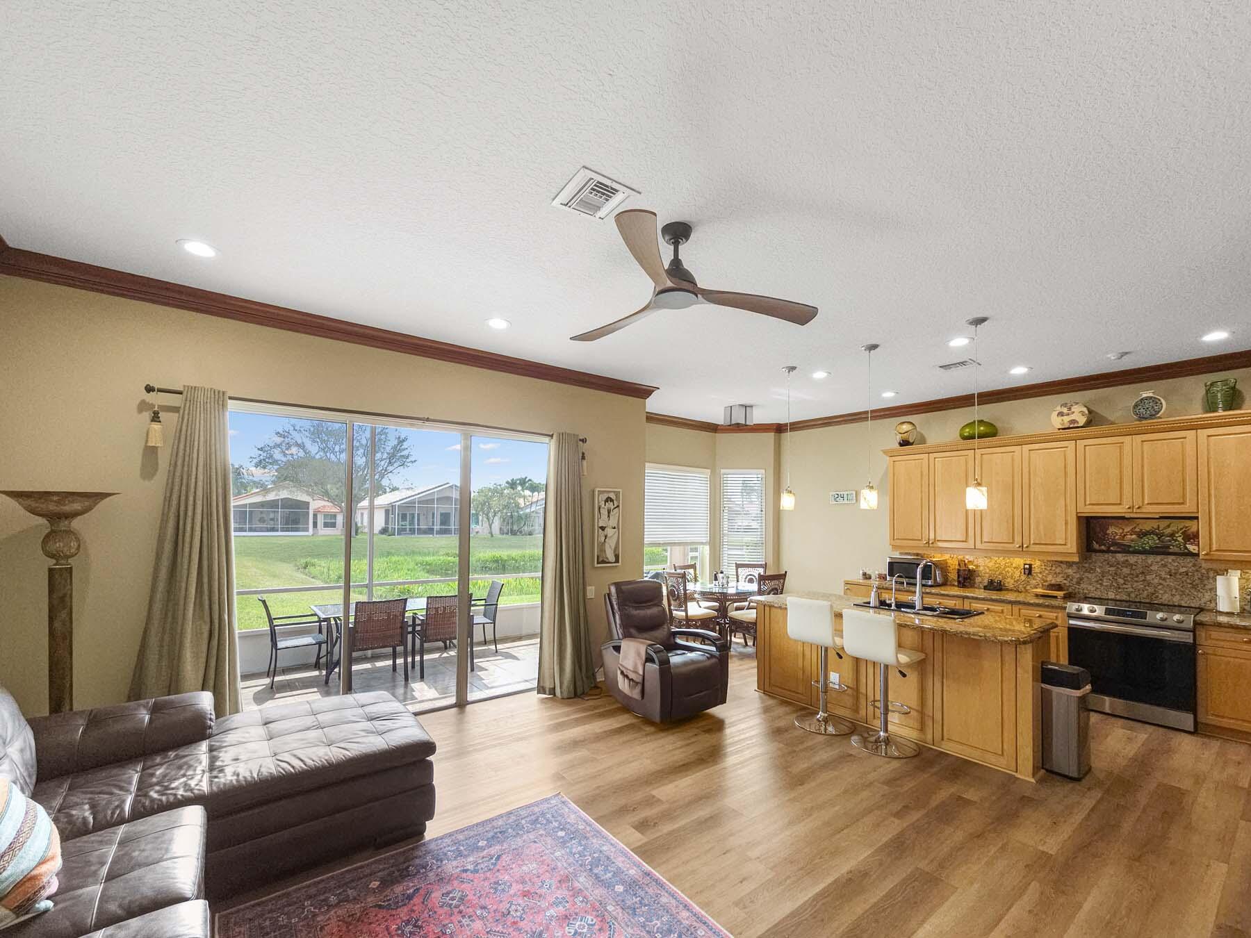 CASCADE LAKES - Residential