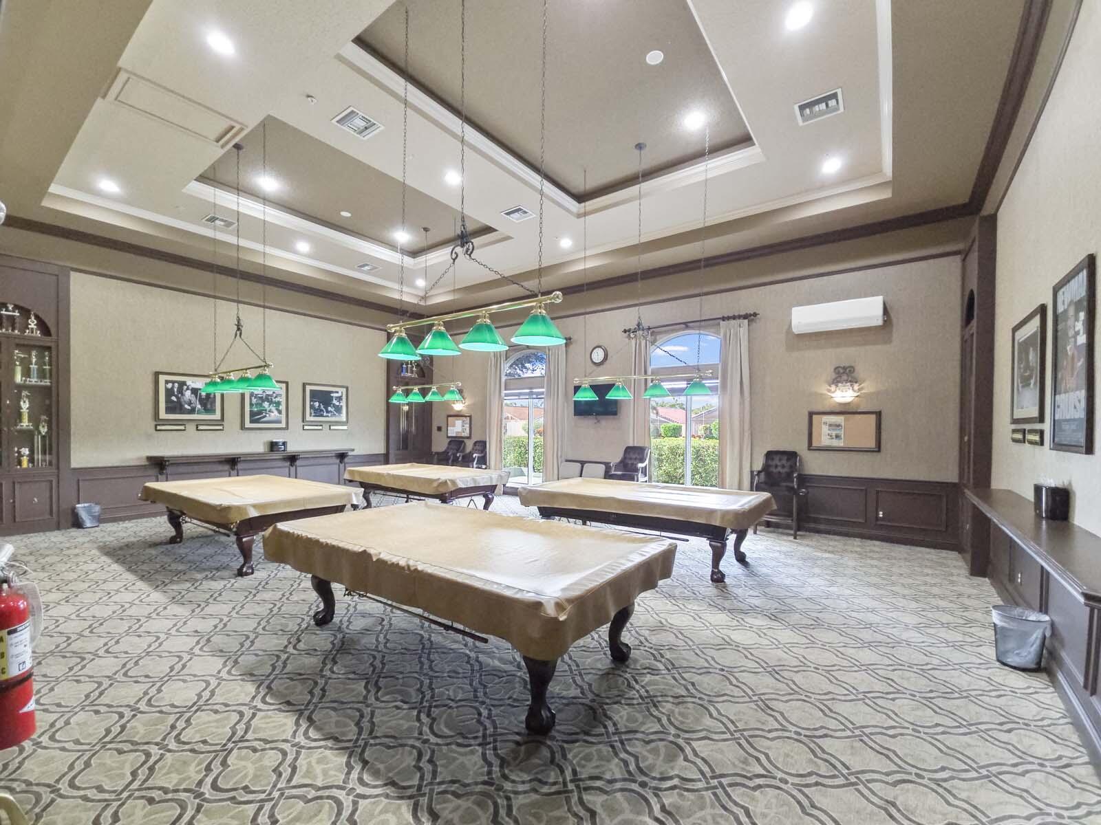 CASCADE LAKES - Residential