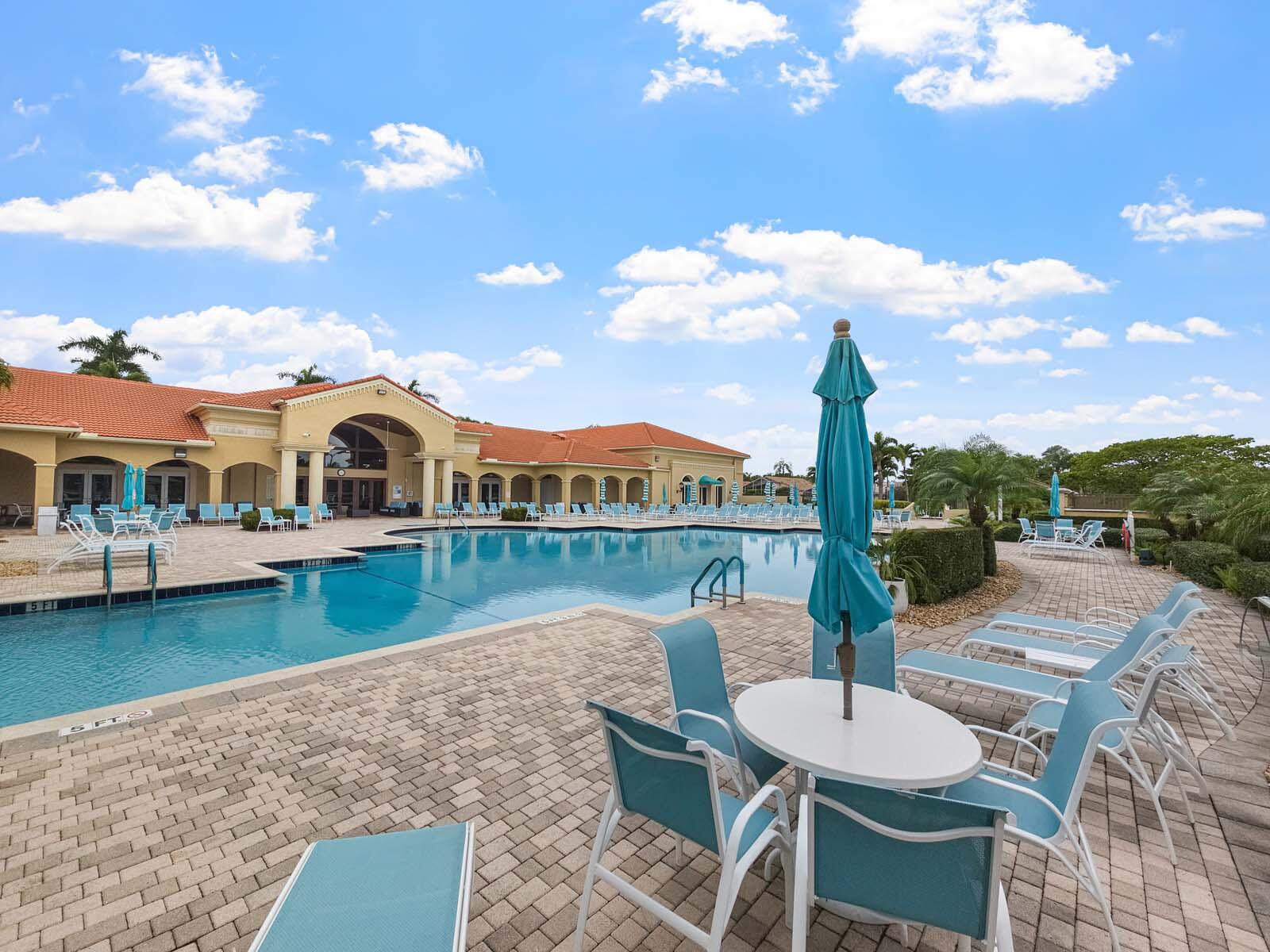 CASCADE LAKES - Residential