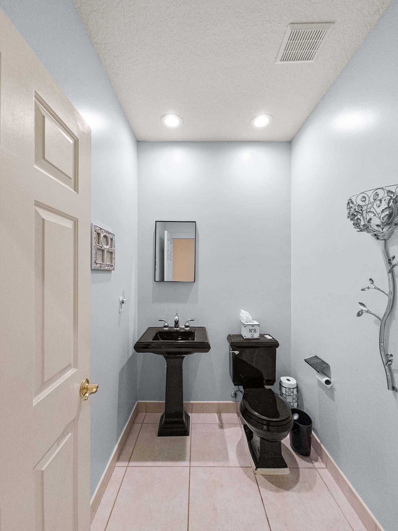 CASCADE LAKES - Residential