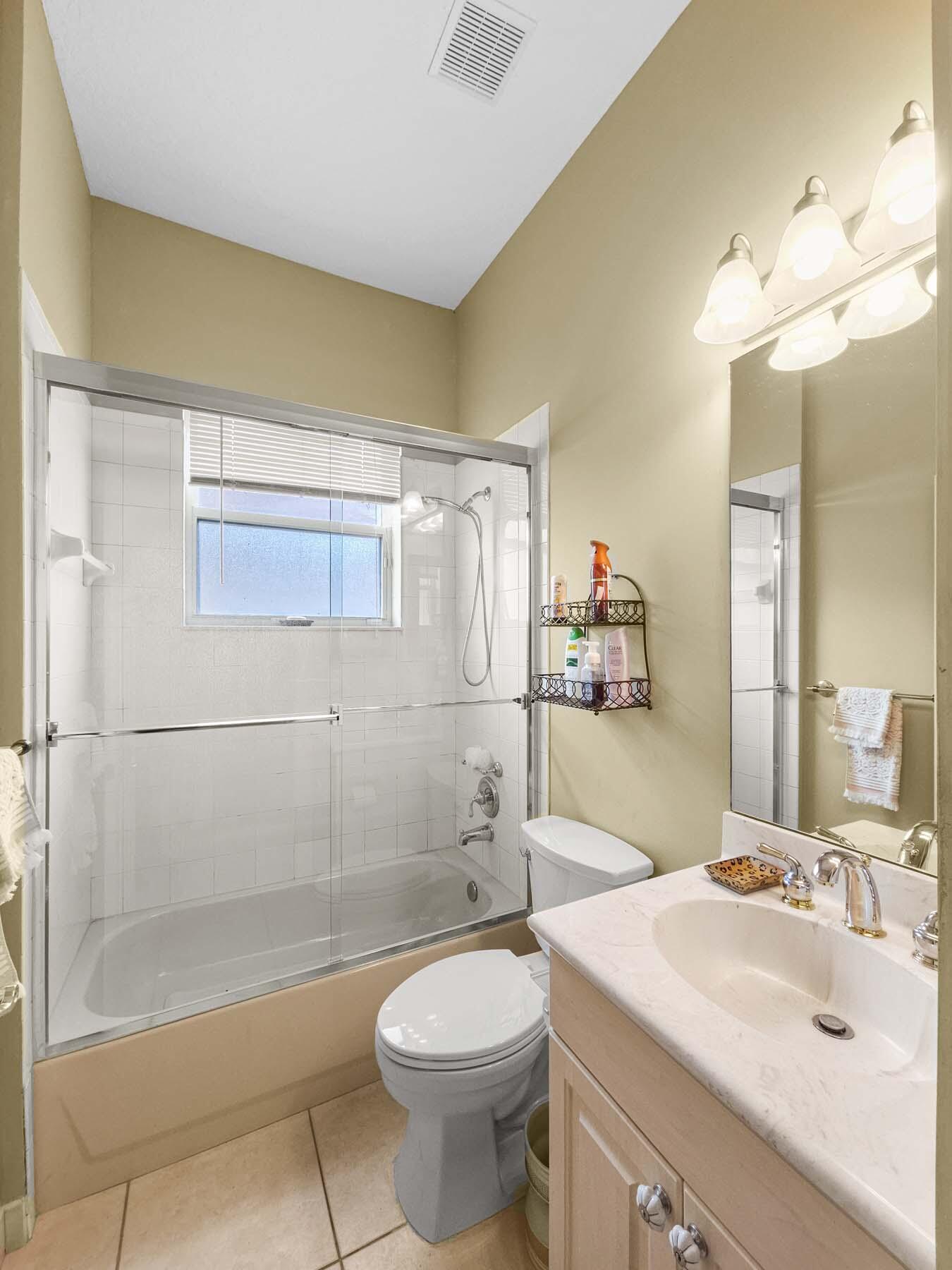 CASCADE LAKES - Residential