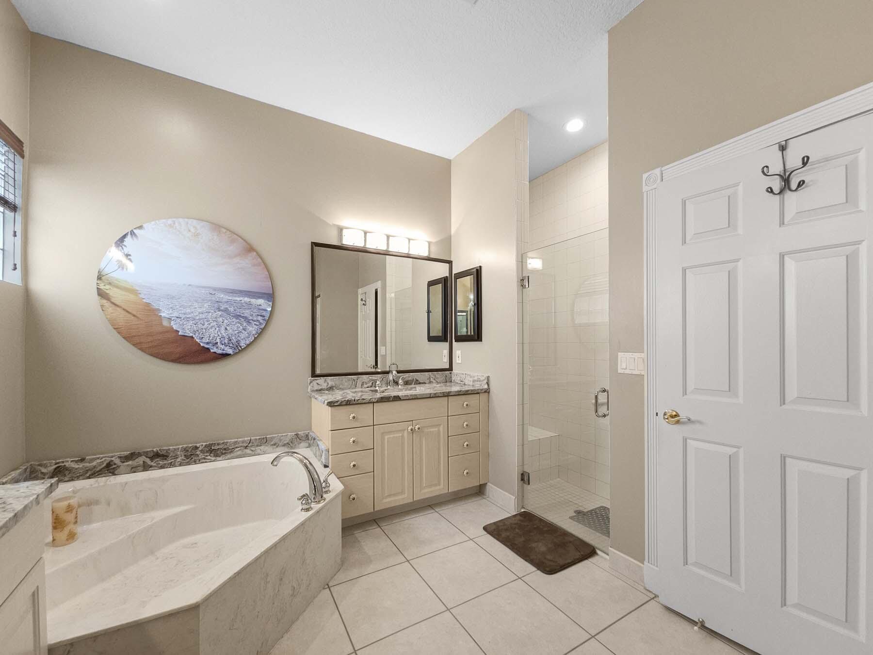 CASCADE LAKES - Residential