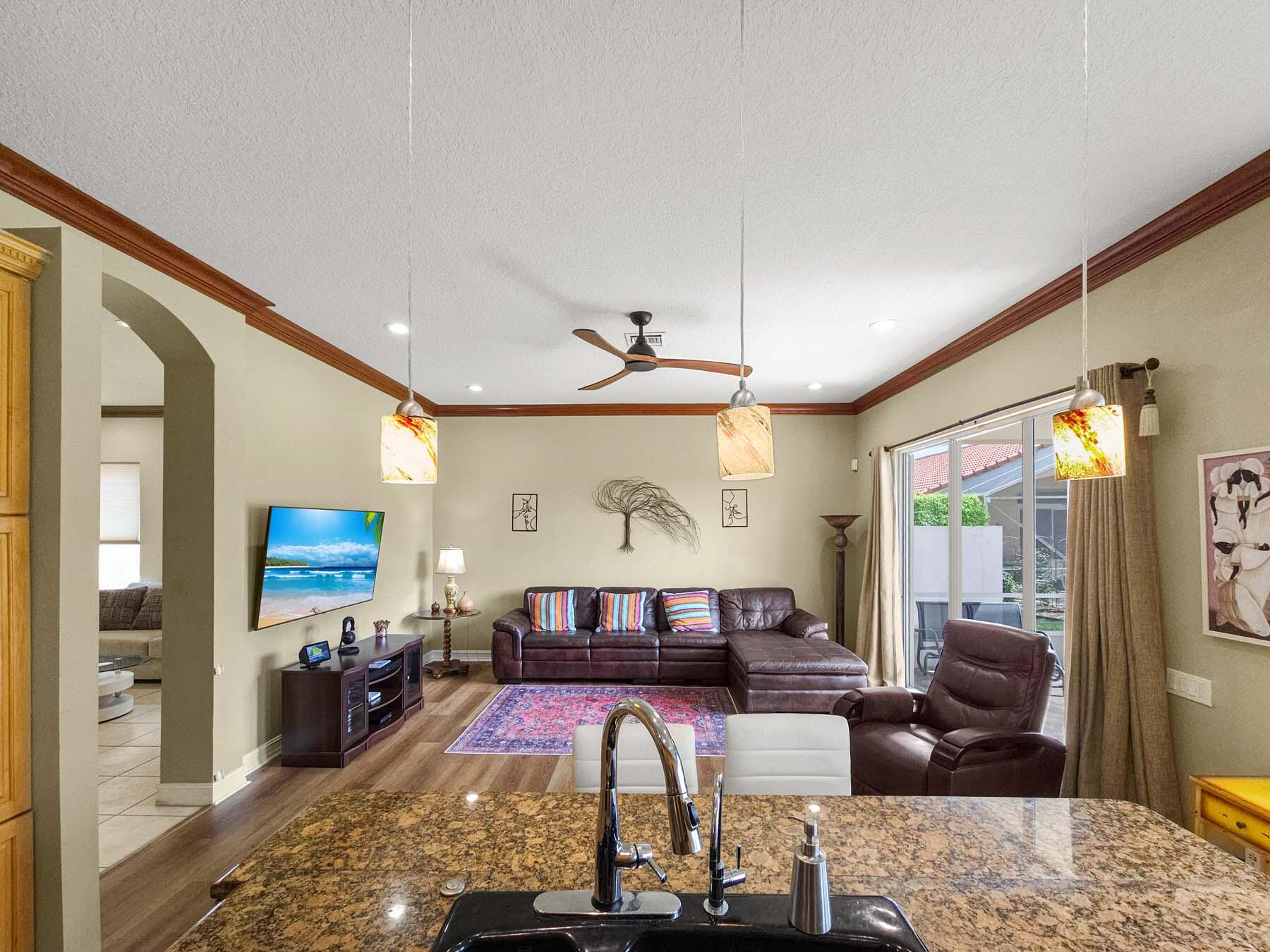 CASCADE LAKES - Residential