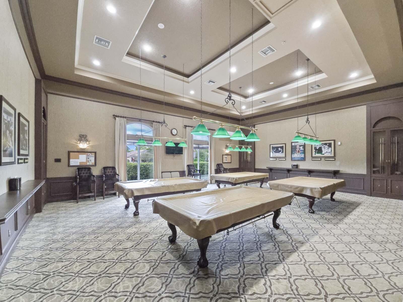 CASCADE LAKES - Residential