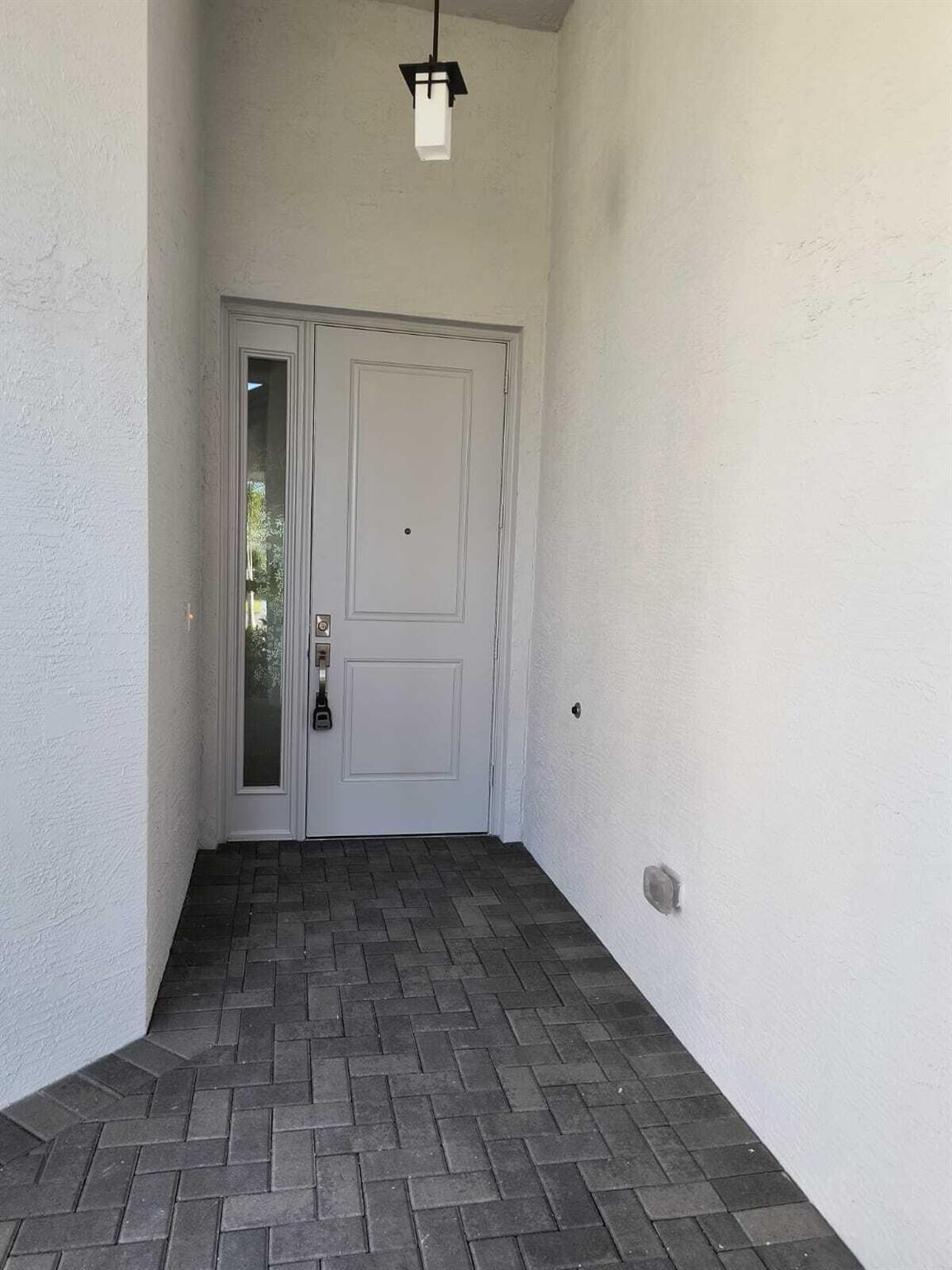 VALENCIA GROVE, RIVERLAND - Residential Lease