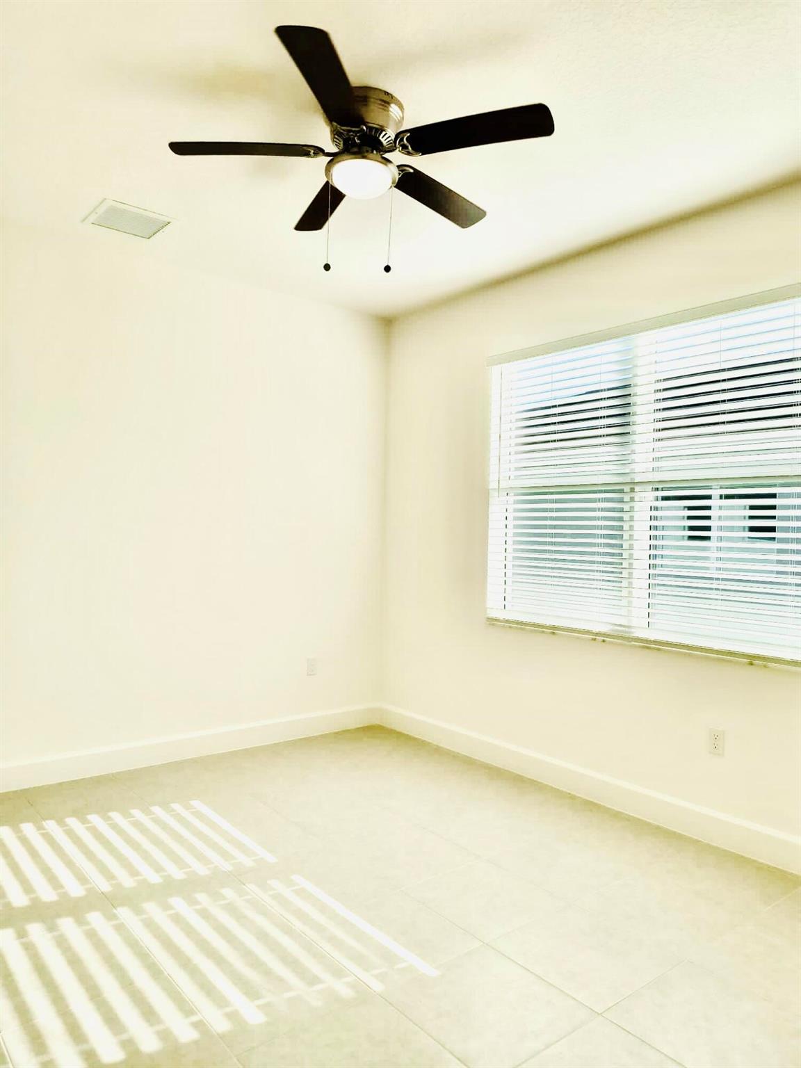 VALENCIA GROVE, RIVERLAND - Residential Lease