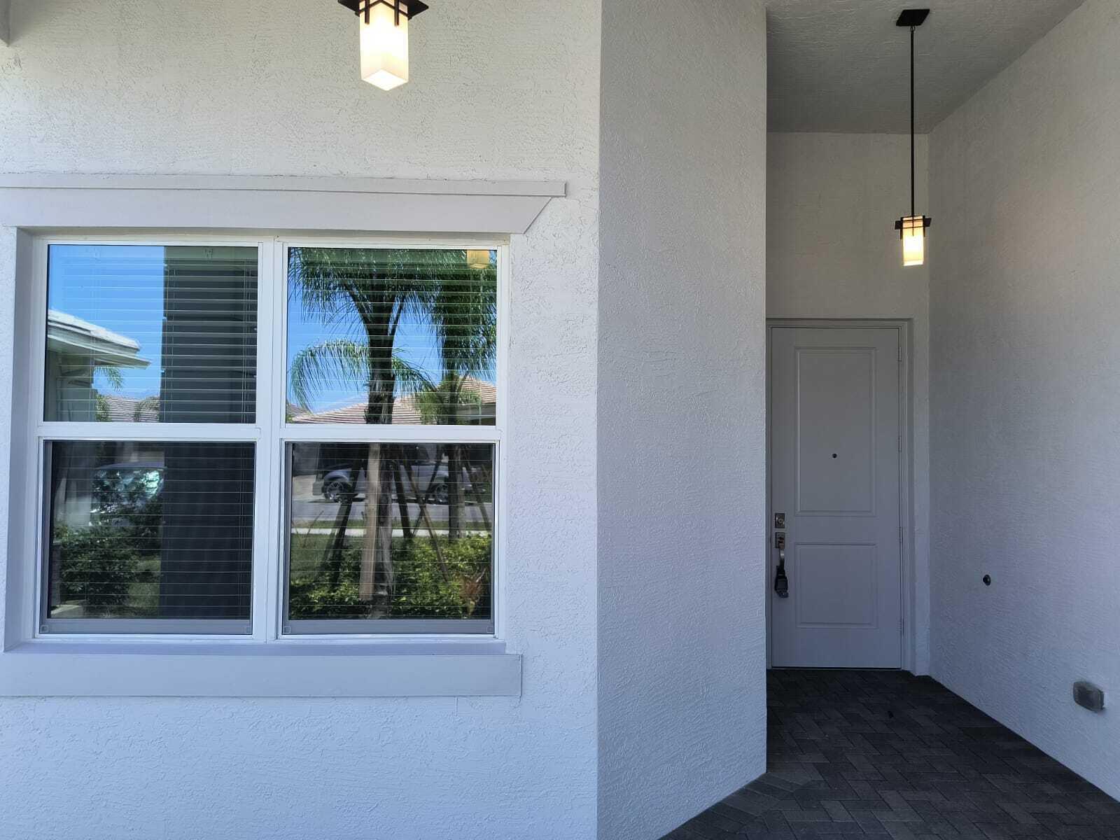 VALENCIA GROVE, RIVERLAND - Residential Lease