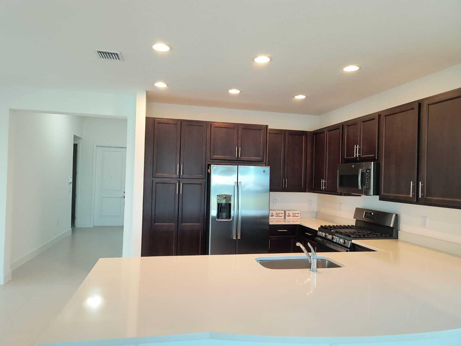 VALENCIA GROVE, RIVERLAND - Residential Lease