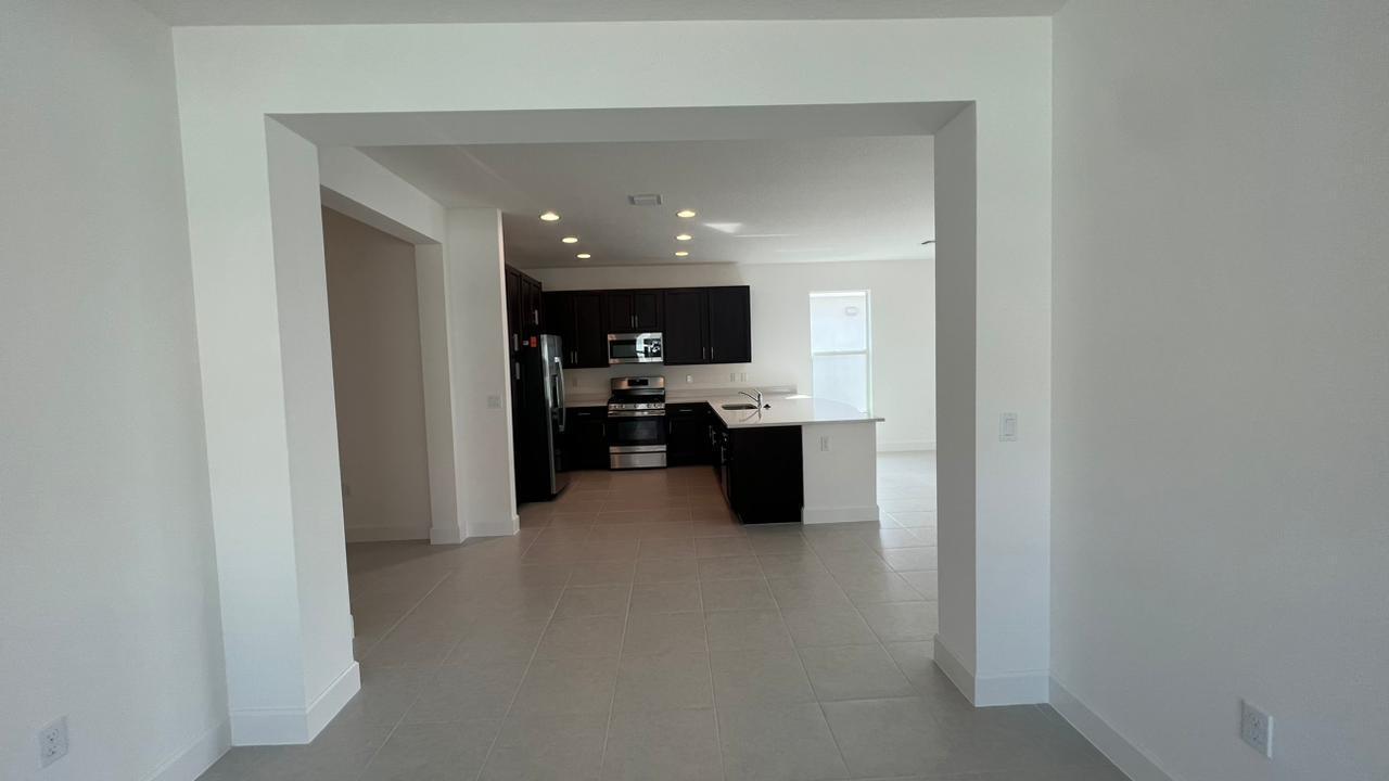 VALENCIA GROVE, RIVERLAND - Residential Lease