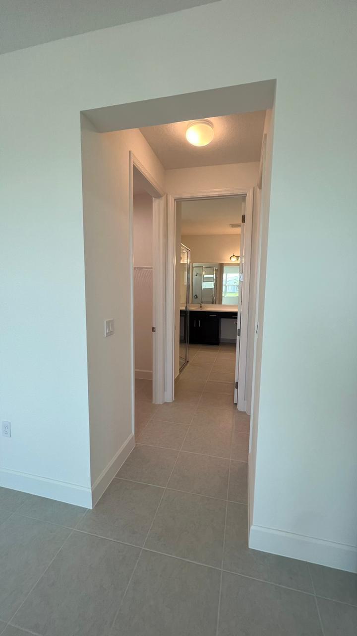 VALENCIA GROVE, RIVERLAND - Residential Lease