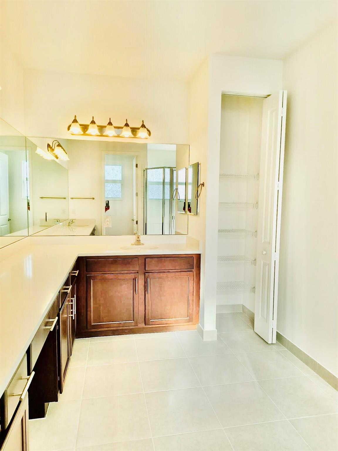 VALENCIA GROVE, RIVERLAND - Residential Lease