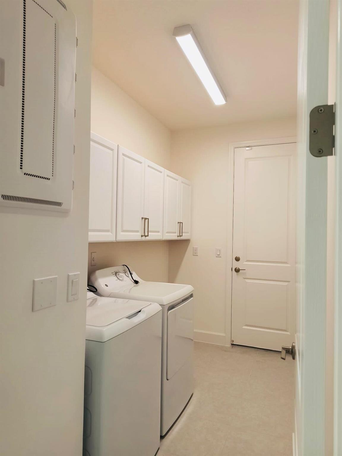 VALENCIA GROVE, RIVERLAND - Residential Lease