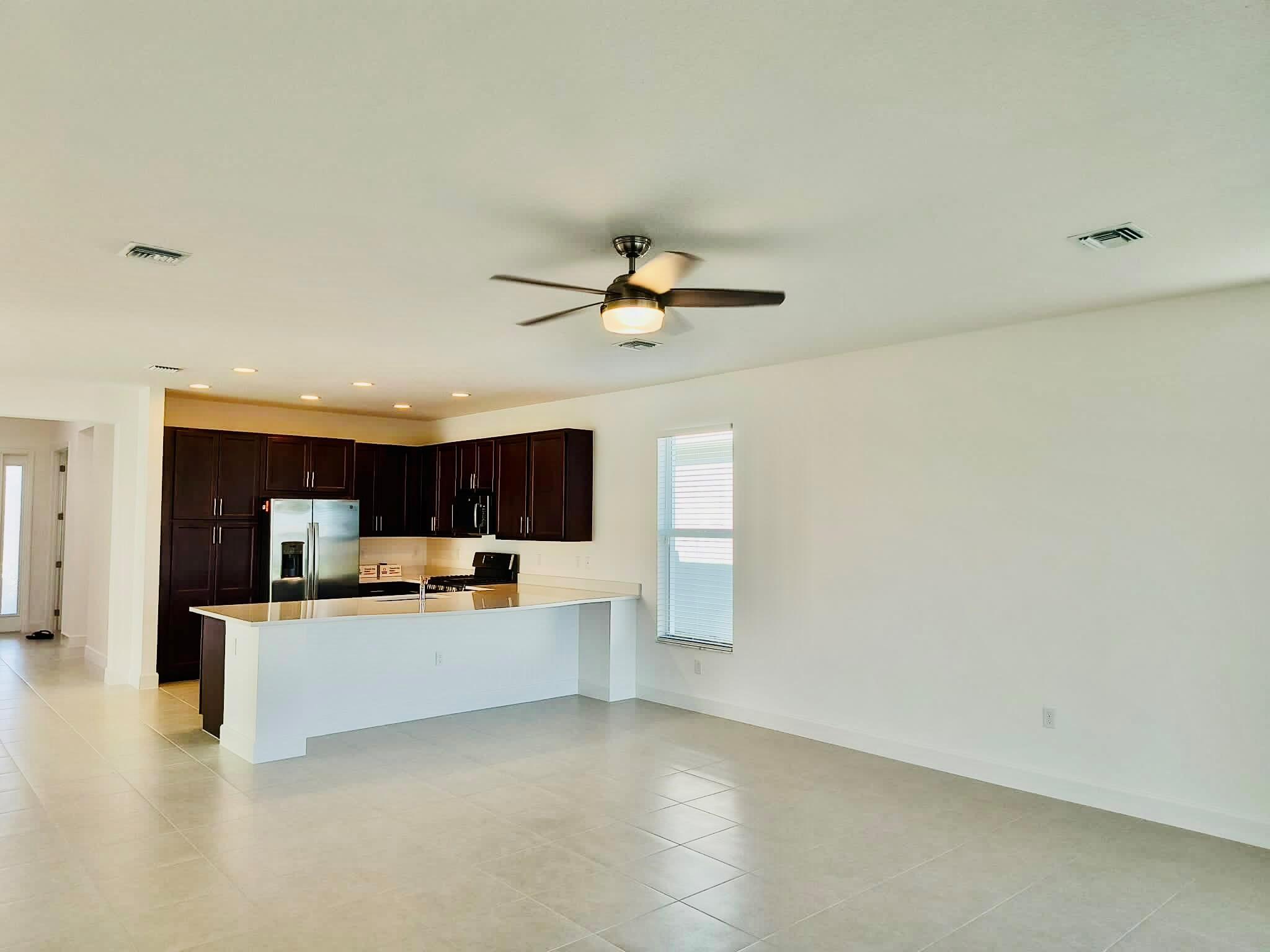 VALENCIA GROVE, RIVERLAND - Residential Lease