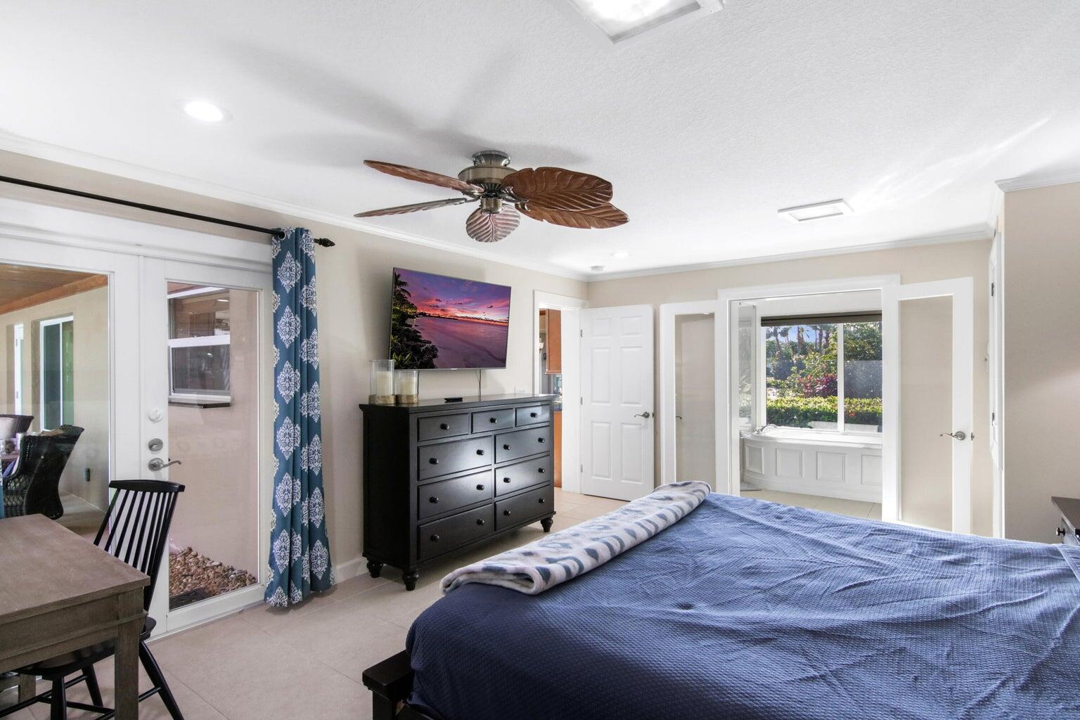 PELICAN COVE - Residential