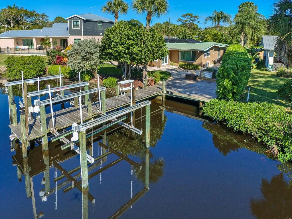Photo of 1282 SW Pelican Crescent, Palm City, FL 34990 (MLS # R11164547)