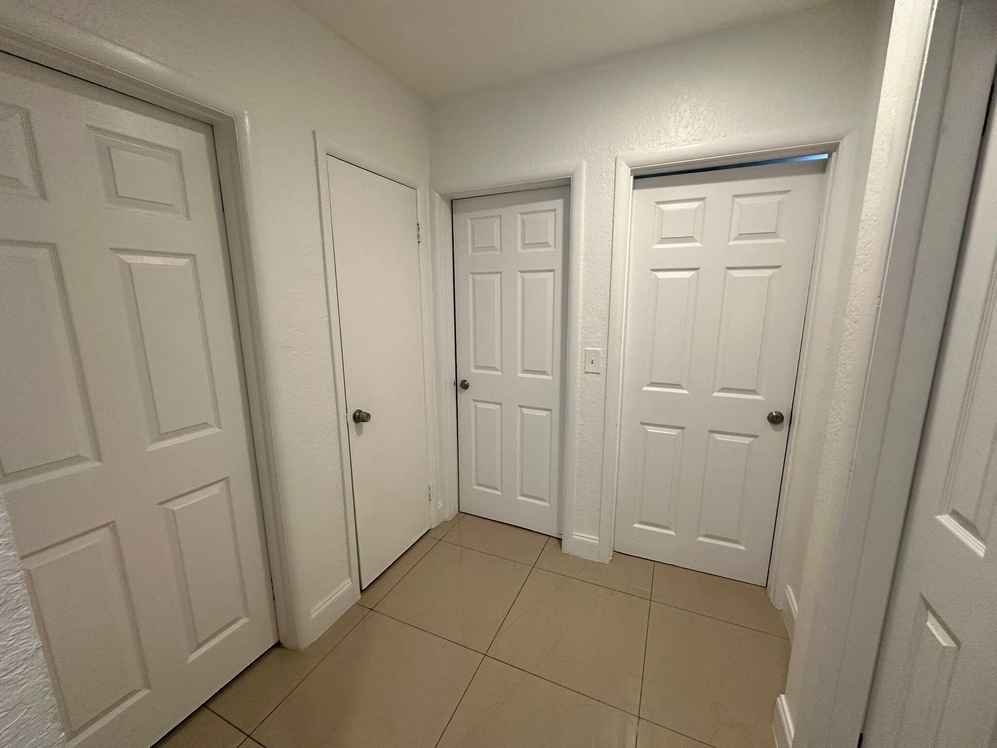 ROLLING GREEN - Residential Lease