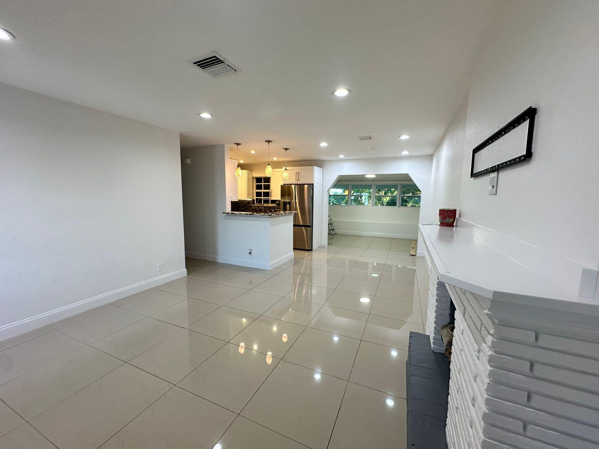 ROLLING GREEN - Residential Lease