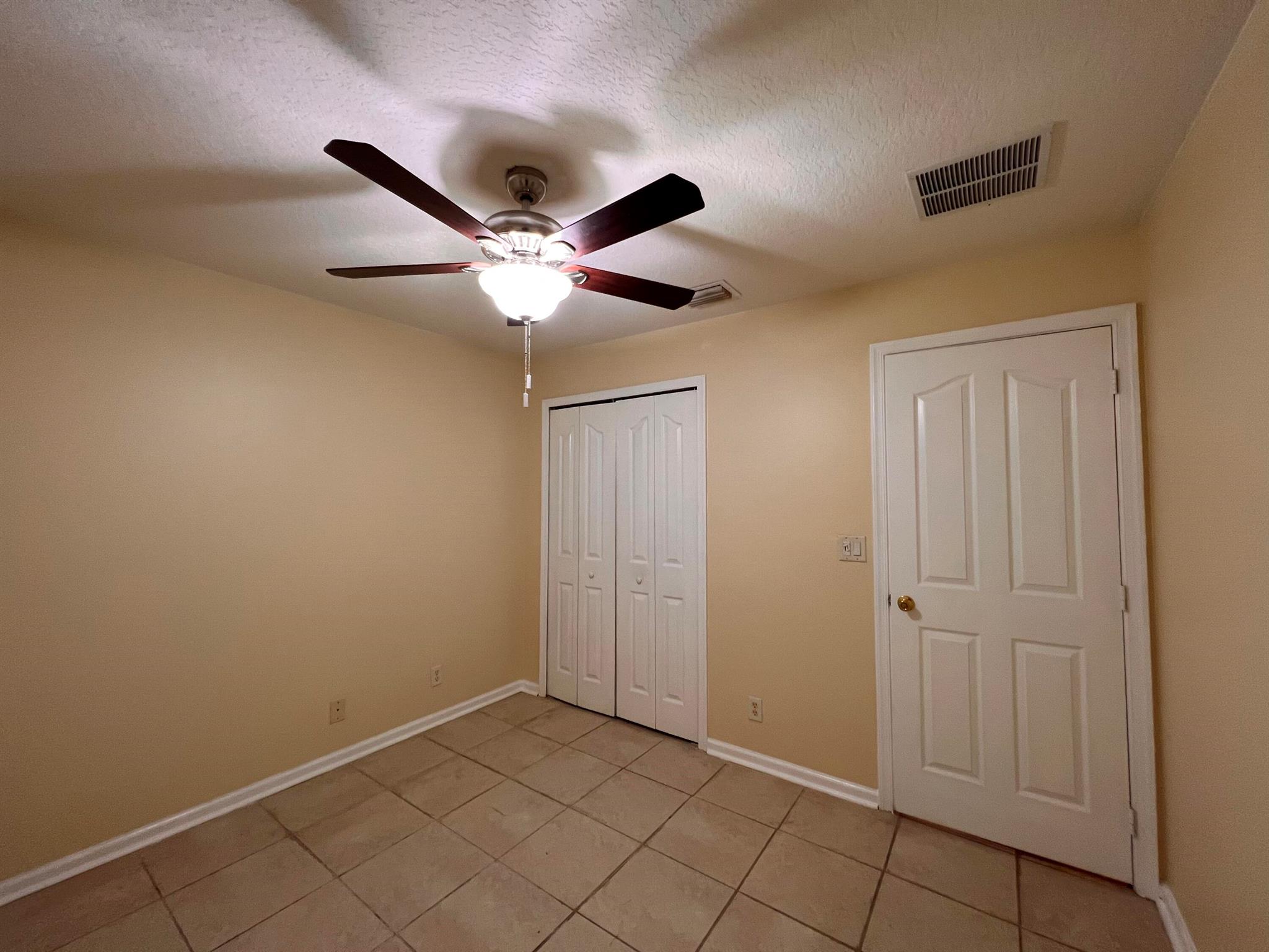 PORT ST LUCIE SECTION  22 - Residential Lease