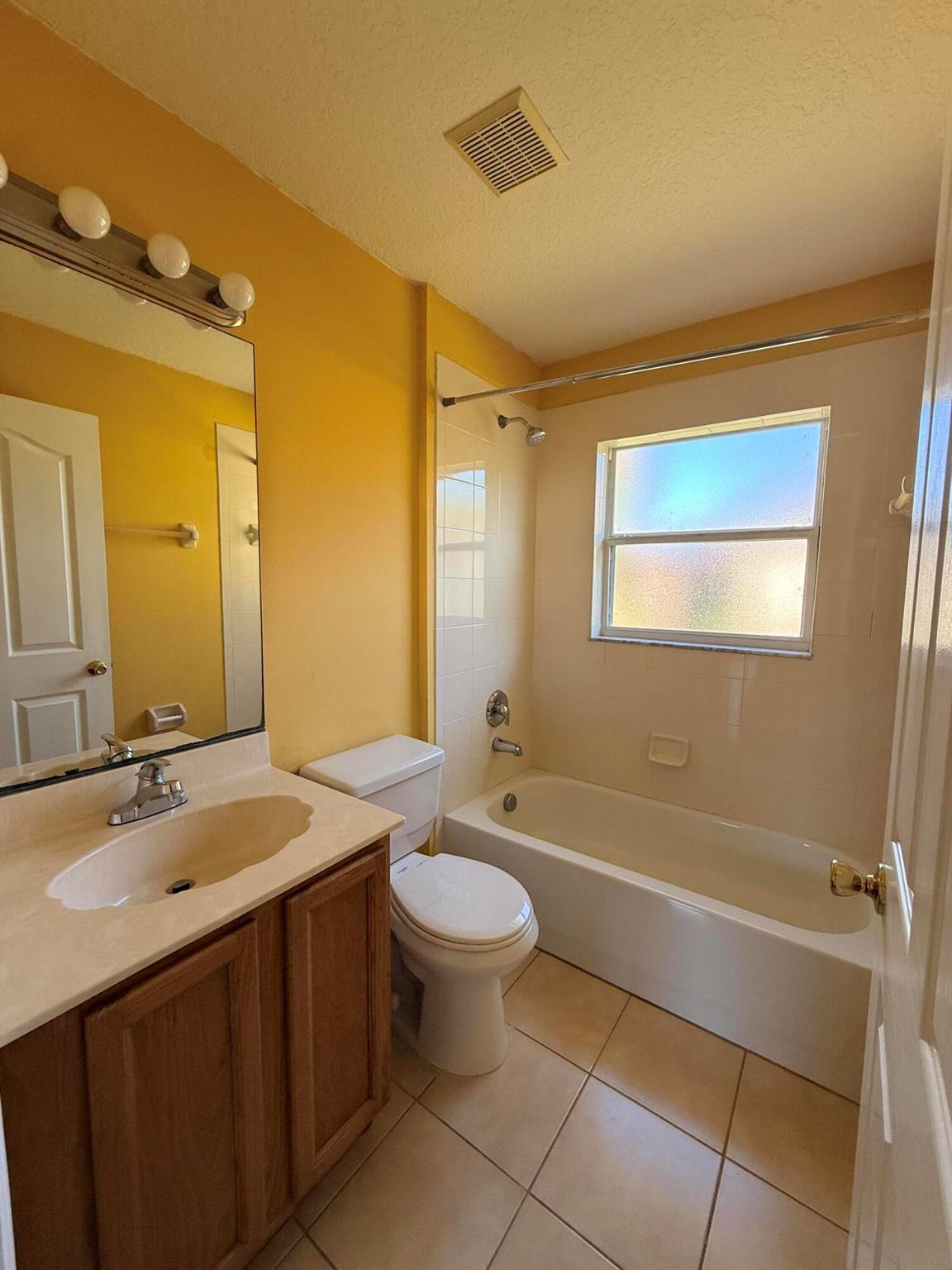 PORT ST LUCIE SECTION  22 - Residential Lease