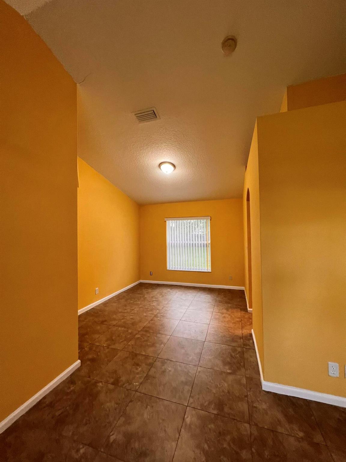 PORT ST LUCIE SECTION  22 - Residential Lease