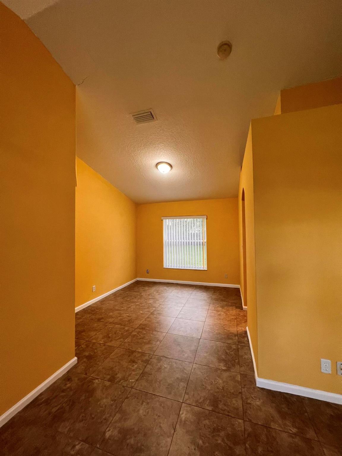 PORT ST LUCIE SECTION  22 - Residential Lease