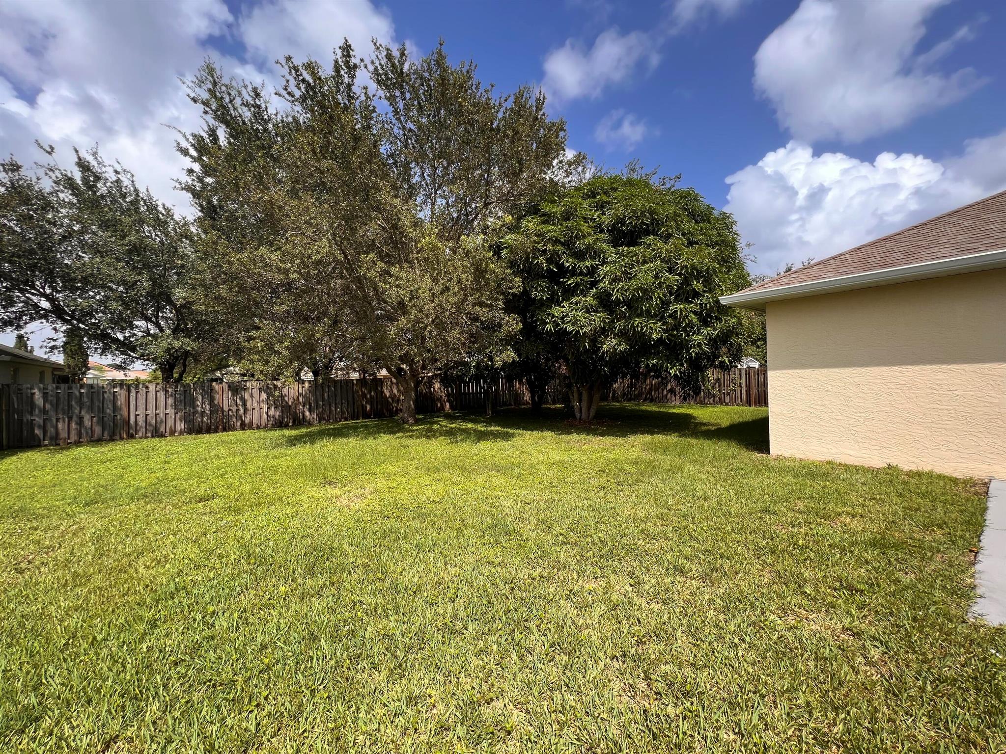 PORT ST LUCIE SECTION  22 - Residential Lease