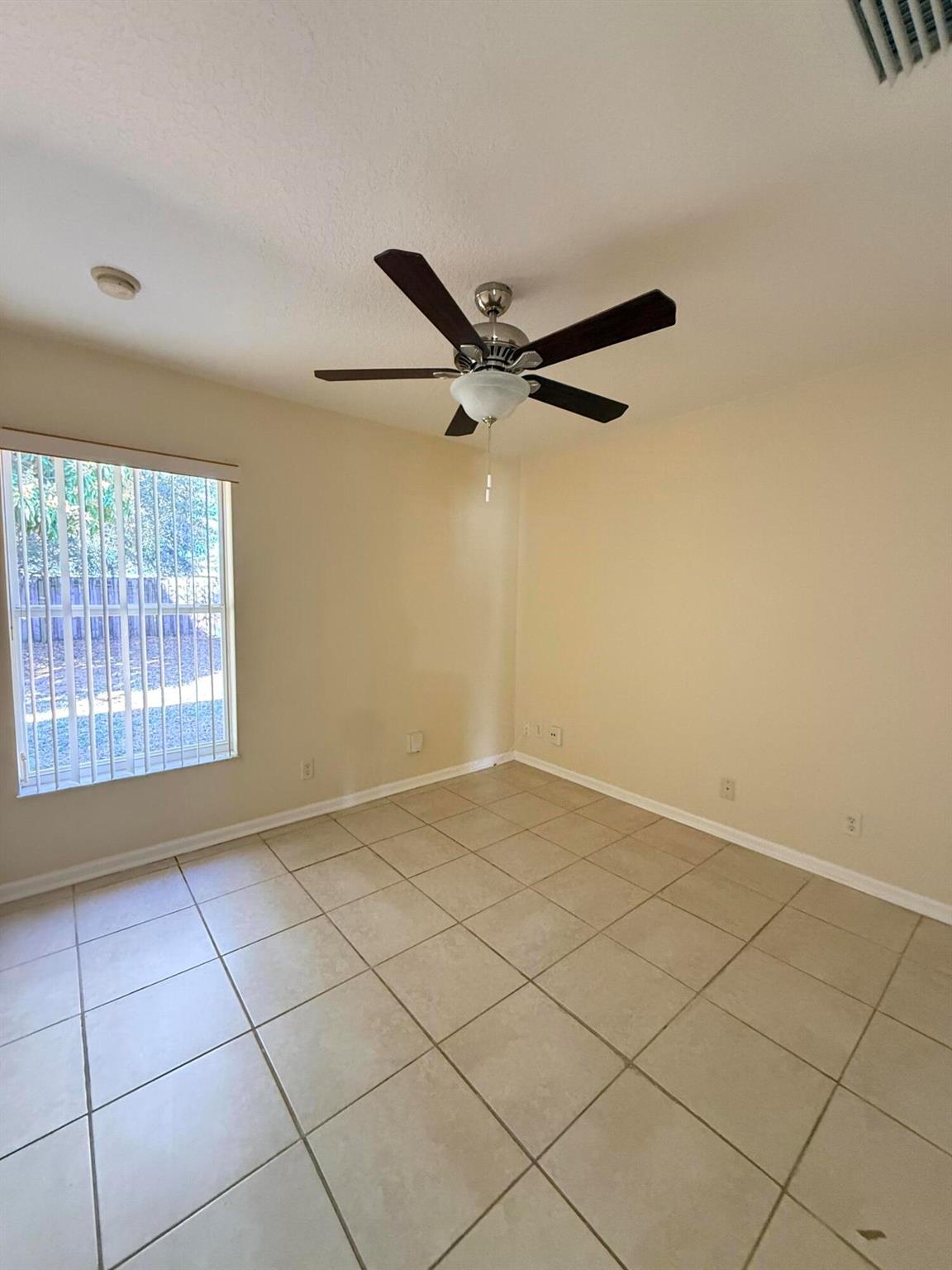 PORT ST LUCIE SECTION  22 - Residential Lease